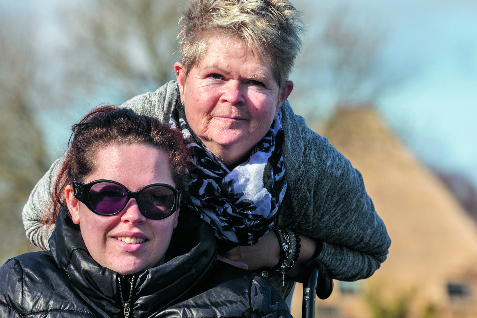 Doreen met haar moeder Mieta. “Gelukkig staat mijn moeder altijd voor me klaar.” (Foto: Vincent de Vries/RM)