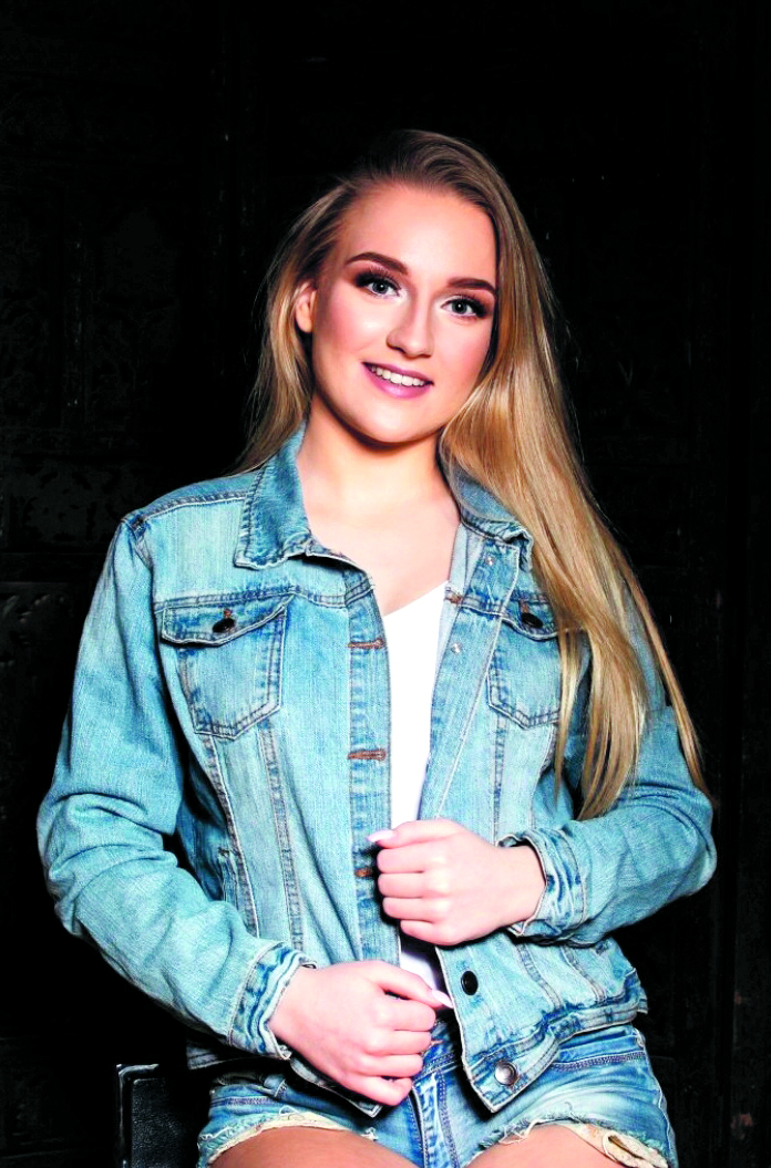 Summer is niet alleen in de race voor Miss Beauty of Noord-Holland, maar ook voor Miss Intercontinental. (Foto: LongJoy Photography)