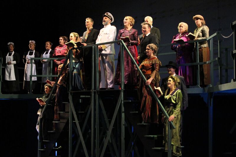 <span class="chapeau">- Recensie -<br /></span>Titanic: Indrukwekkend, emotioneel spektakel