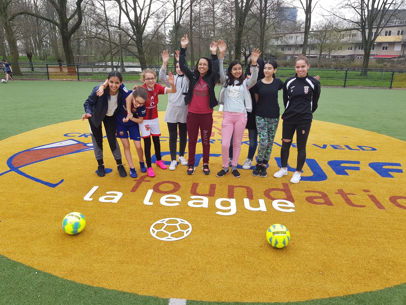 Voetbalclinics voor meiden. (Foto: aangeleverd)