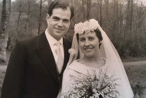 De heer P. Versnel en mevrouw A.M. Versnel-Langedijk zijn donderdag 26 april maar liefst zestig jaar getrouwd. (Foto: aangeleverd)
