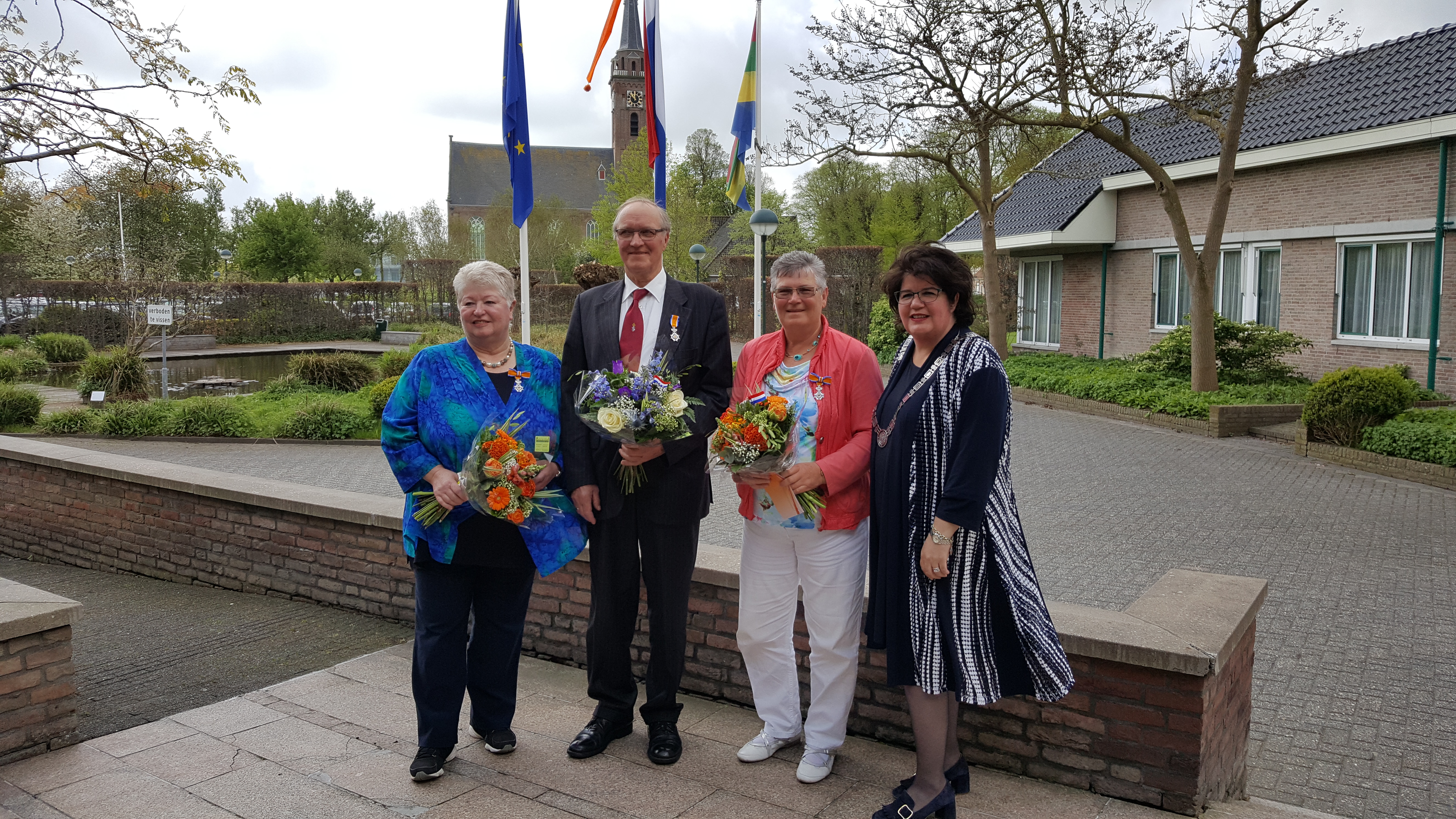 V.l.n.r. Hilda Reijm-Helder, Henk van der Molen, Ria Duijn-Van Beusekom en burgemeester Joyce van Beek. (Foto: gemeente Beemster)