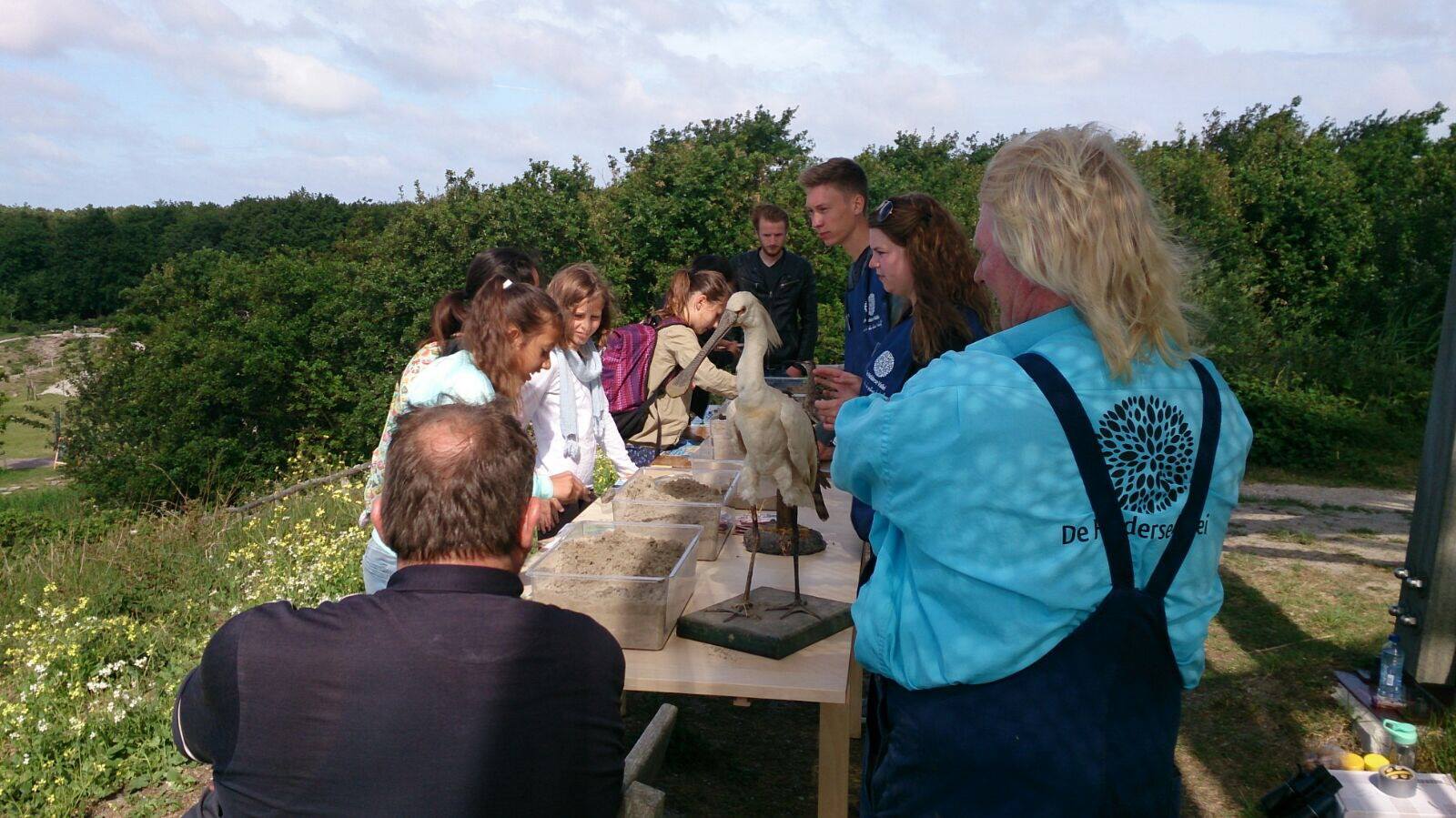 Leerlingen houden een Animal Event bij de Helderse Vallei. (Foto: aangeleverd)