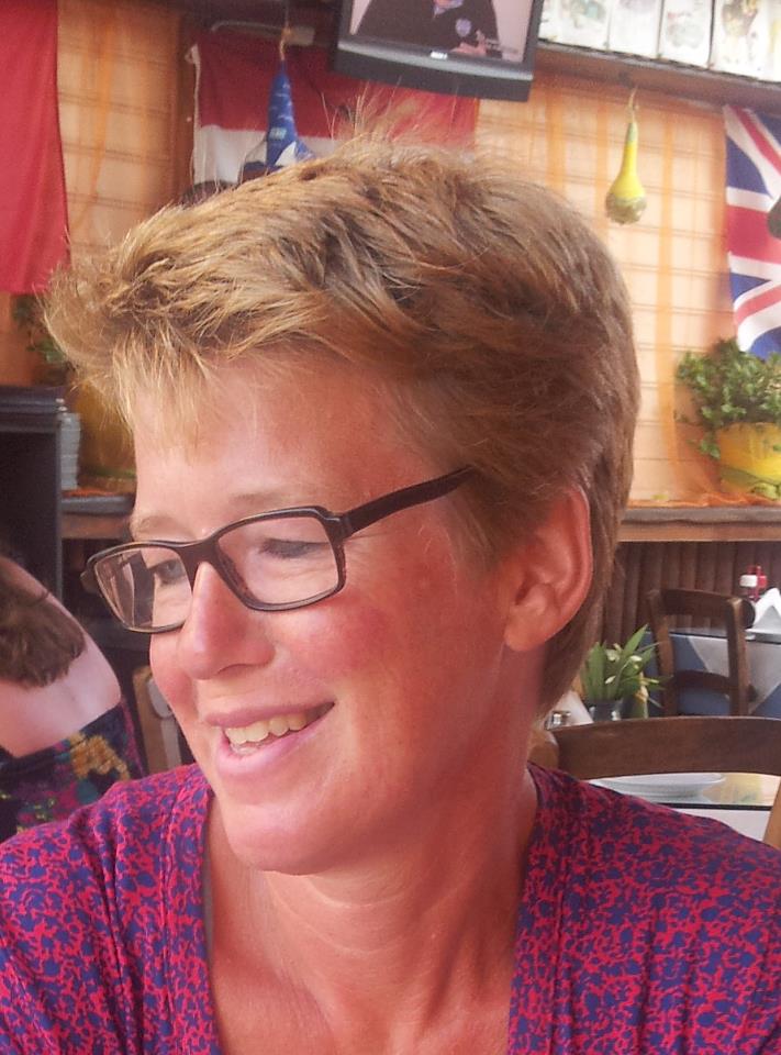 Nicolette neemt afscheid van OBS Teun de Jager. (Foto: aangeleverd)