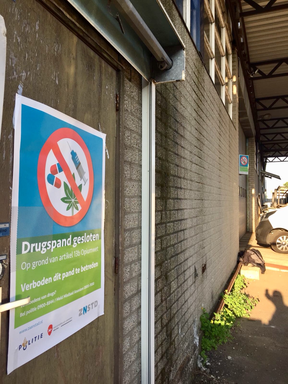 Het gesloten drugspand in Krommenie. (Foto: Gemeente Zaanstad)