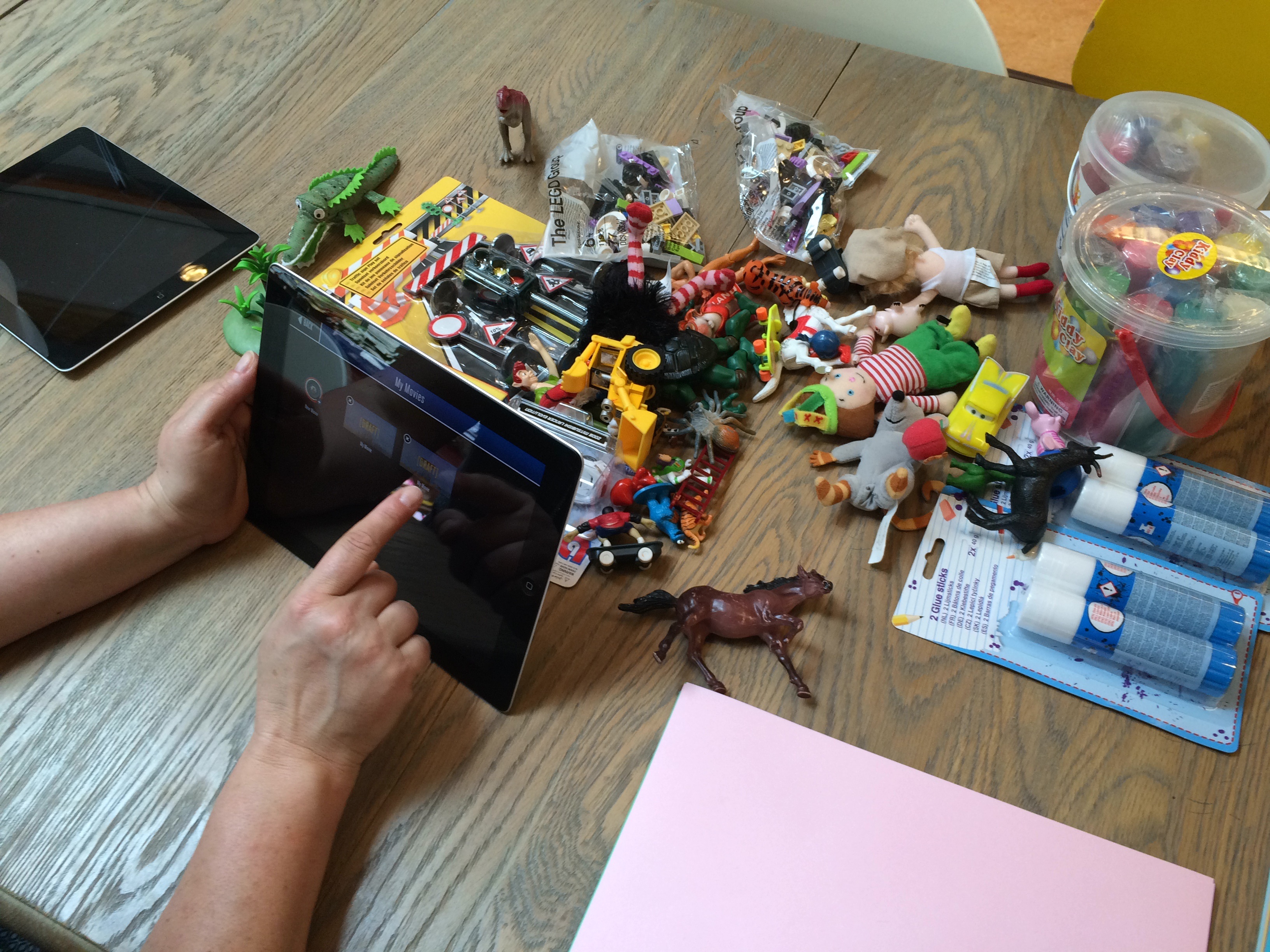 Bibliotheek Kennemerwaard locatie Castricum organiseert een workshop waarbij deelnemers hun eigen film kunnen maken. (foto aangeleverd)