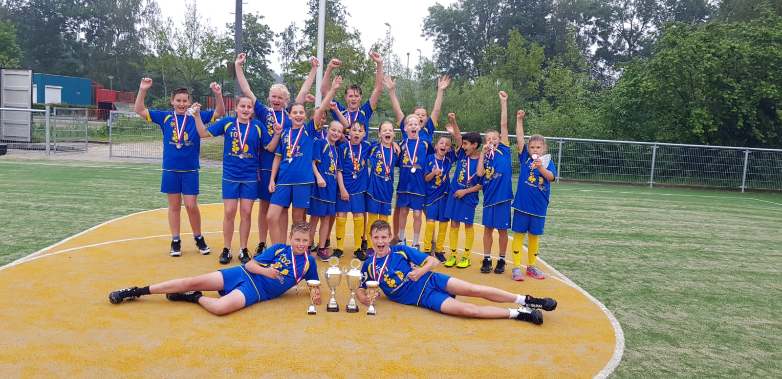 Schoolkorfbalfinalisten van De Korenaar. (Foto: OKV)