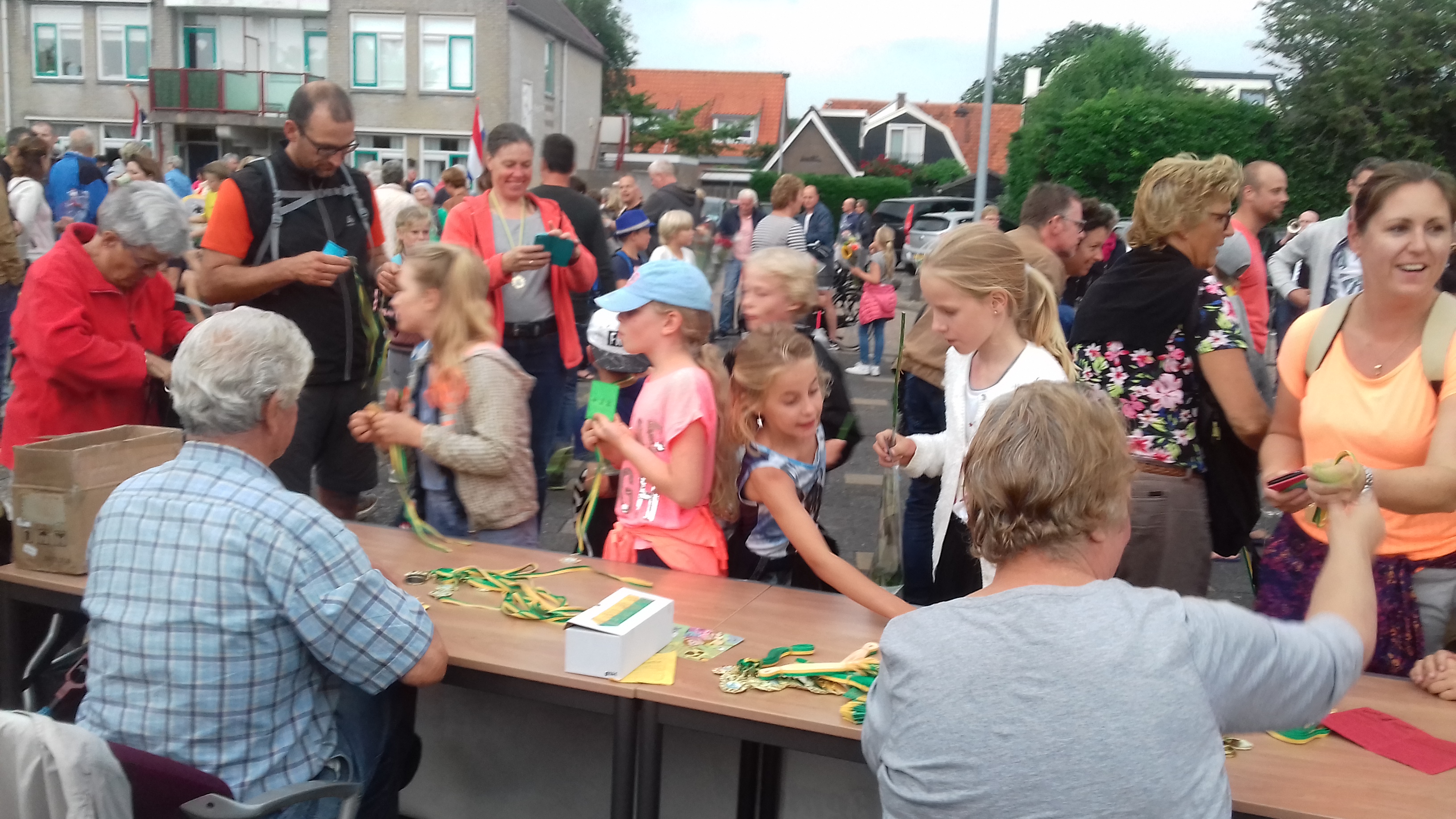 De Avondvierdaagse in Egmond aan den Hoef was bijzonder geslaagd. (Foto: aangeleverd).