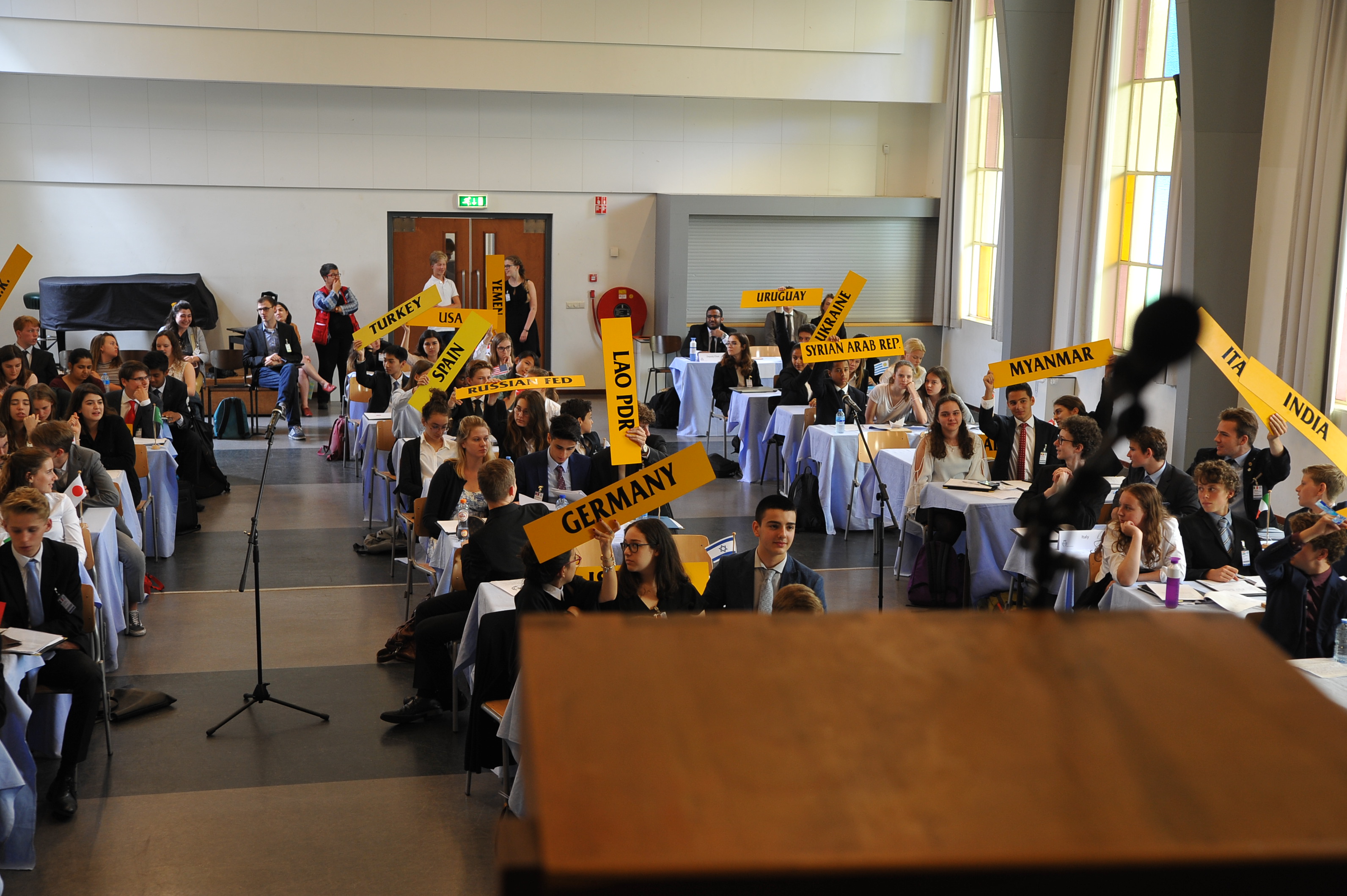 Eens per jaar komen er studenten uit landen van over de hele wereld naar het Murmelliusgymnasium. (Foto: aangeleverd)