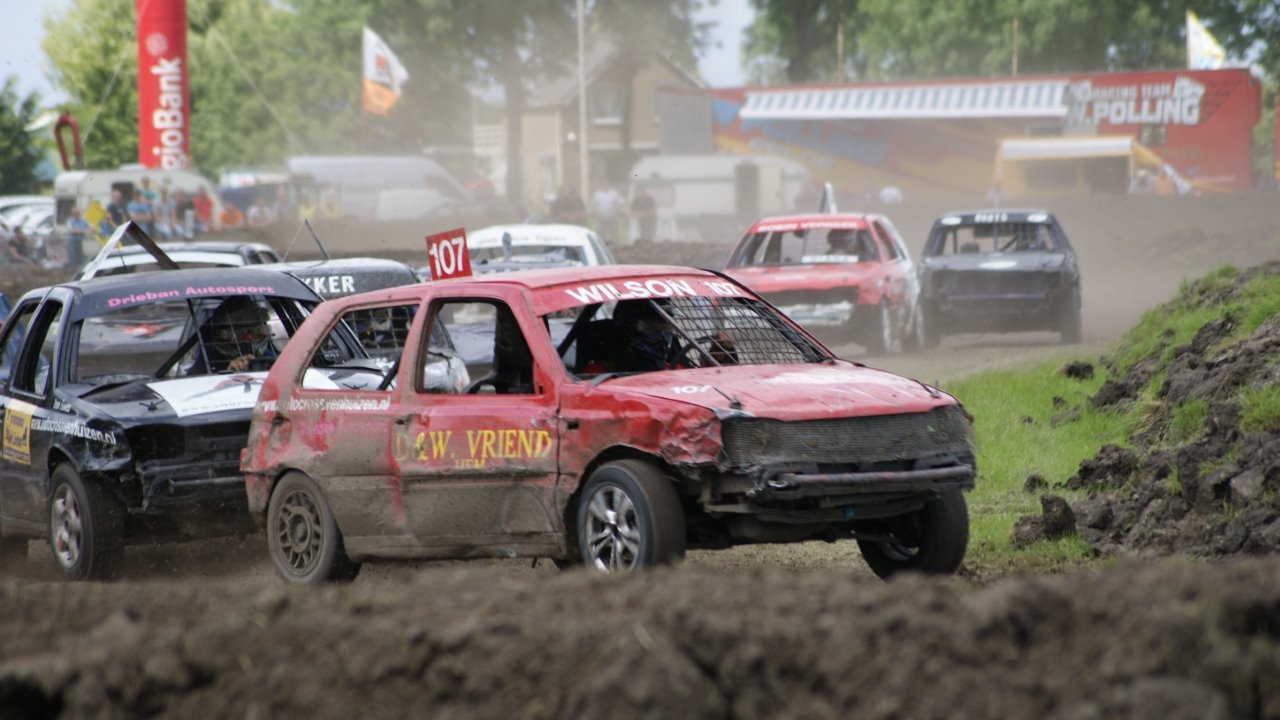 Bezoekers van Autocross Venhuizen kunnen rekenen op een spectaculaire dag! (Foto: aangeleverd)