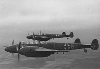 De gehele dag vertoont het luchtoorlogmuseum in de filmzaal een film over de geschiedenis van de Messerschmitt. (Foto: Luchtoorlogmuseum Fort Veldhuis)