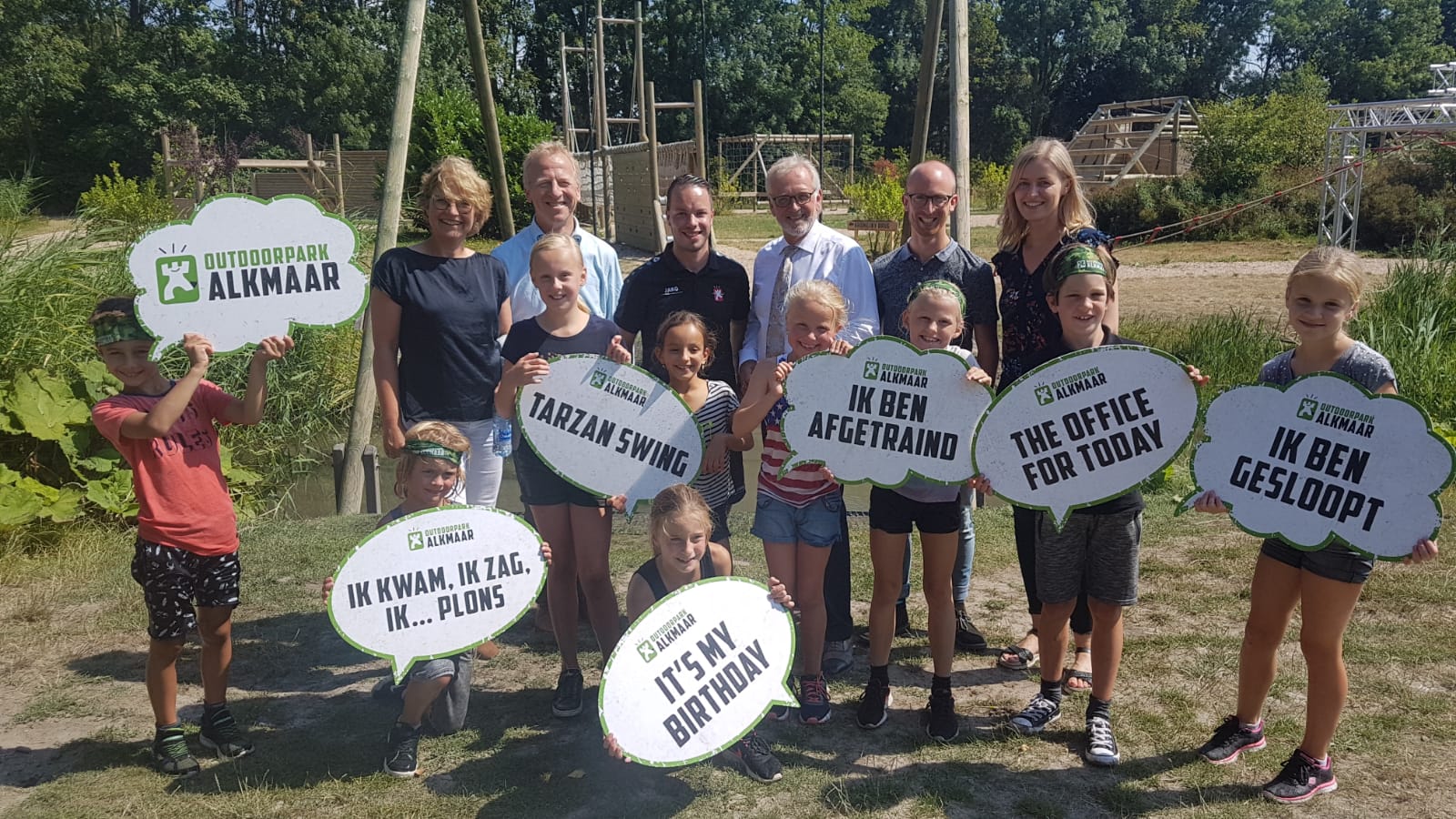 Burgemeester Piet Bruinooge bezoekt Outdoorpark Alkmaar. (Foto: aangeleverd)