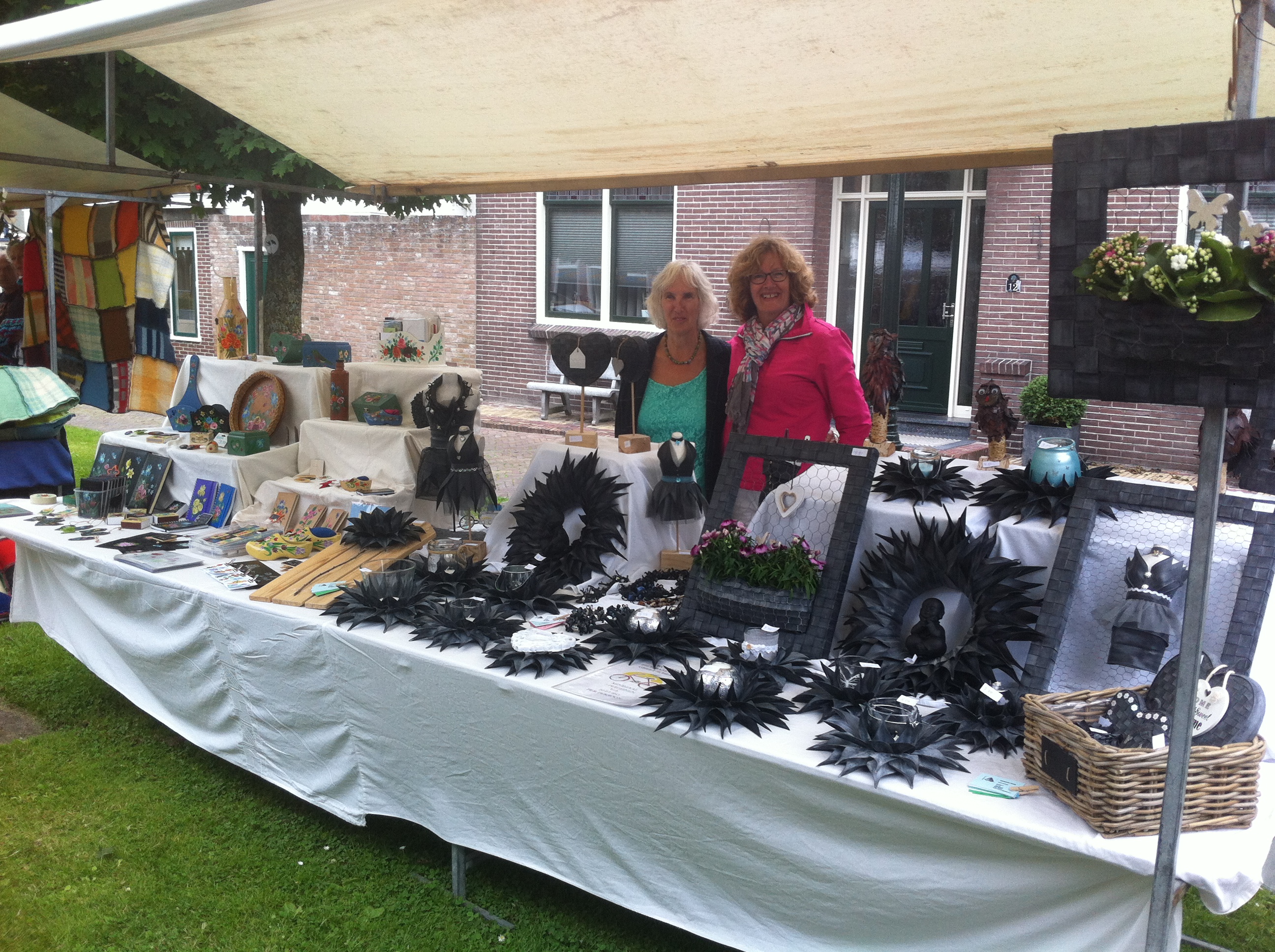 Op de Zomermarkt staat diverse koopwaar, van cadeautjes tot hebbedingen. (Foto: aangeleverd)
