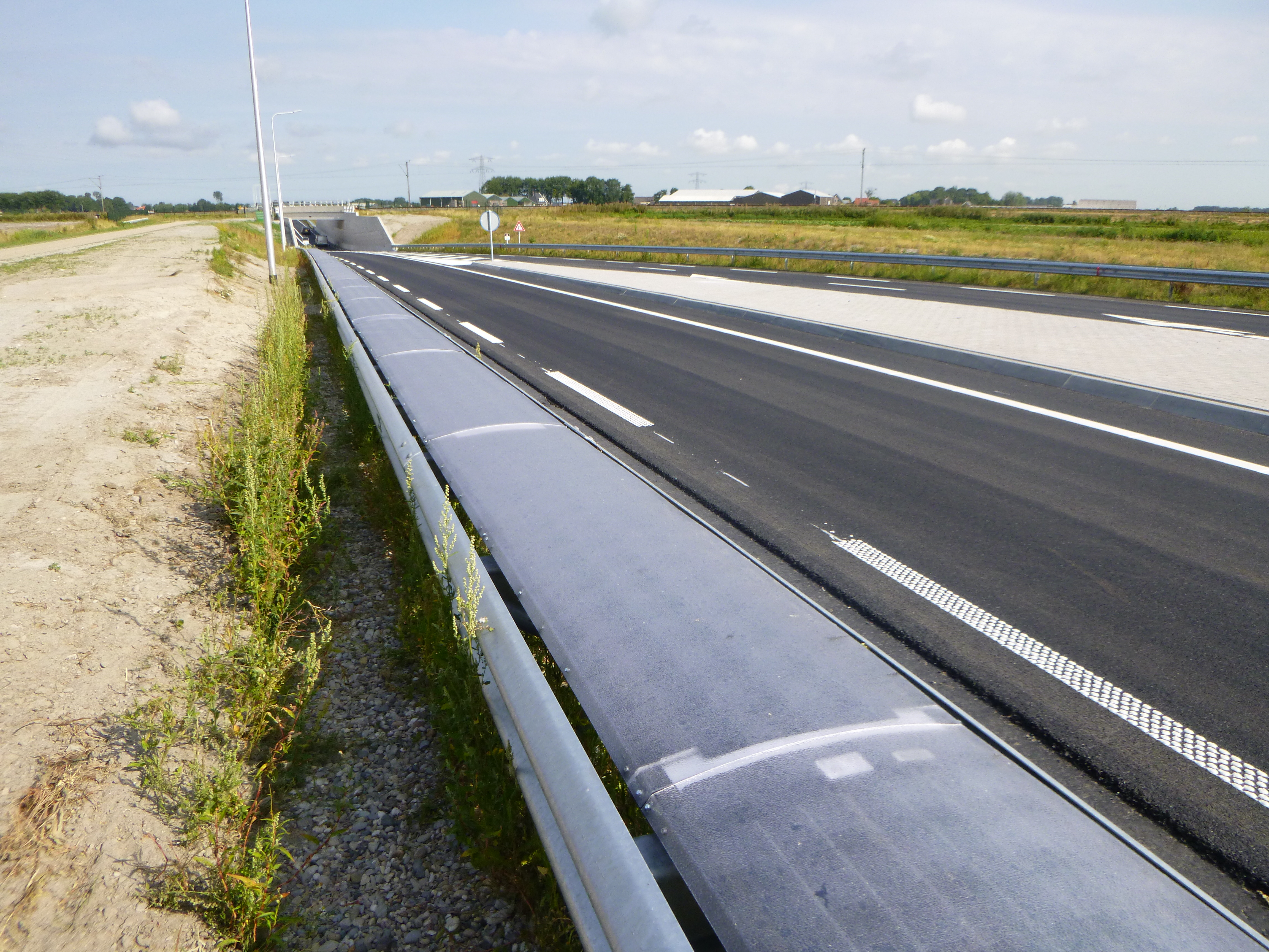 De toepassingsmogelijkheden van flexibele folies met zonnecellen zijn veel groter en de prestaties verbeteren snel dankzij nieuwe ontwikkelingen in materialen. (aangeleverde foto)