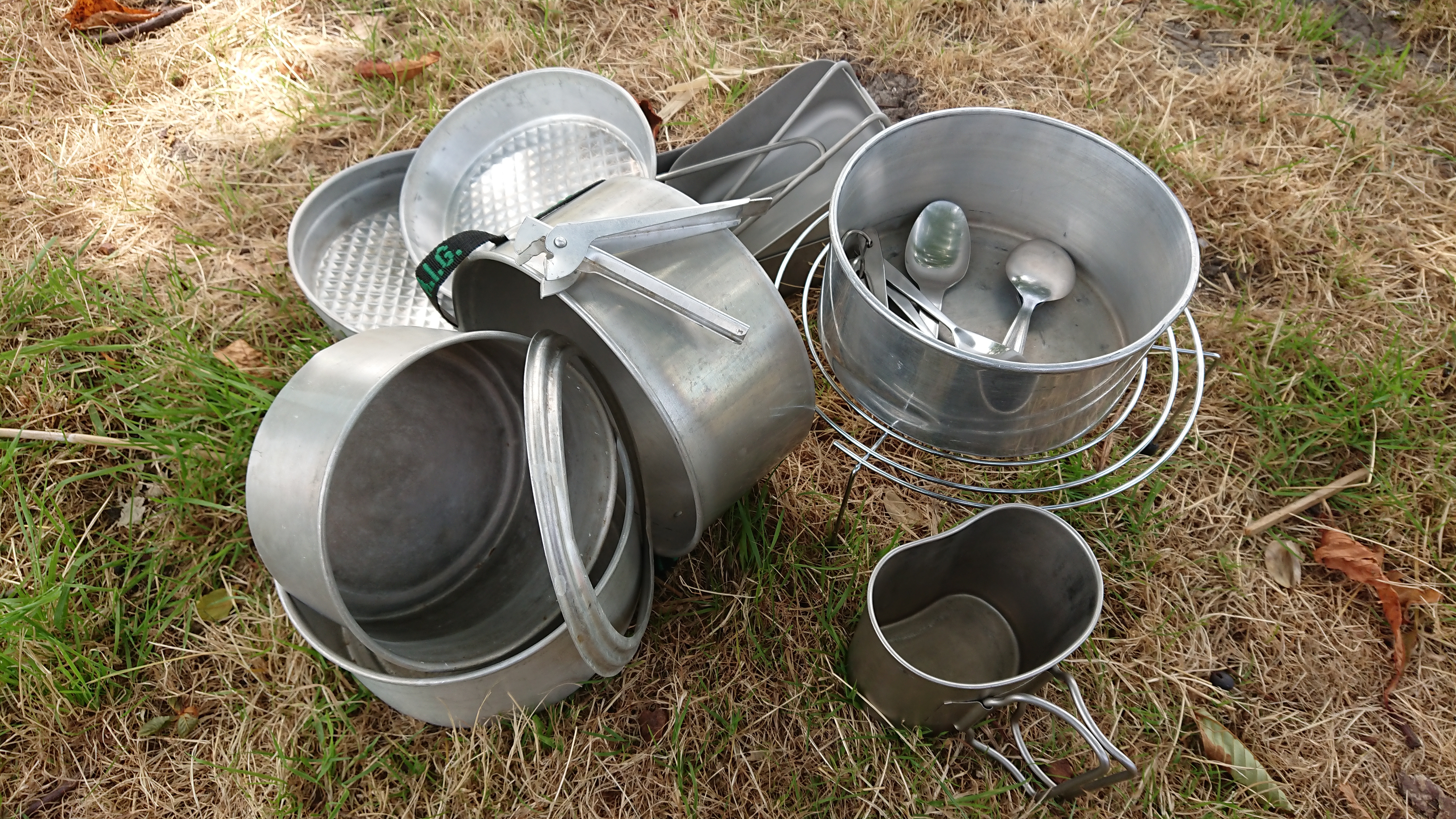 Aluminium kampeerspullen te vinden bij De Groote Weiver. (Foto: De Groote Weiver)