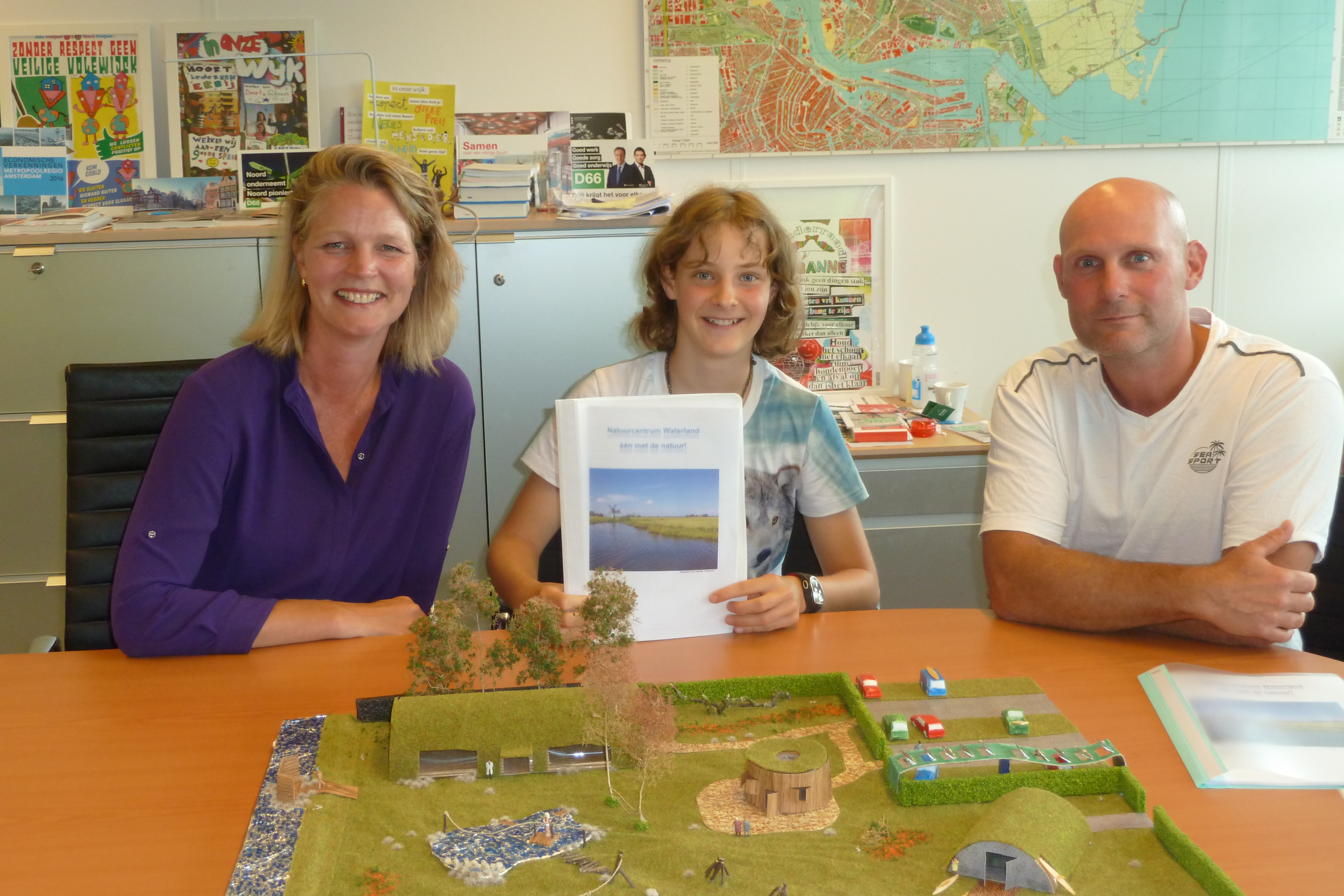Saskia Groenewoud, Iris van Bommel en Eduard Proper. (Foto: aangeleverd)