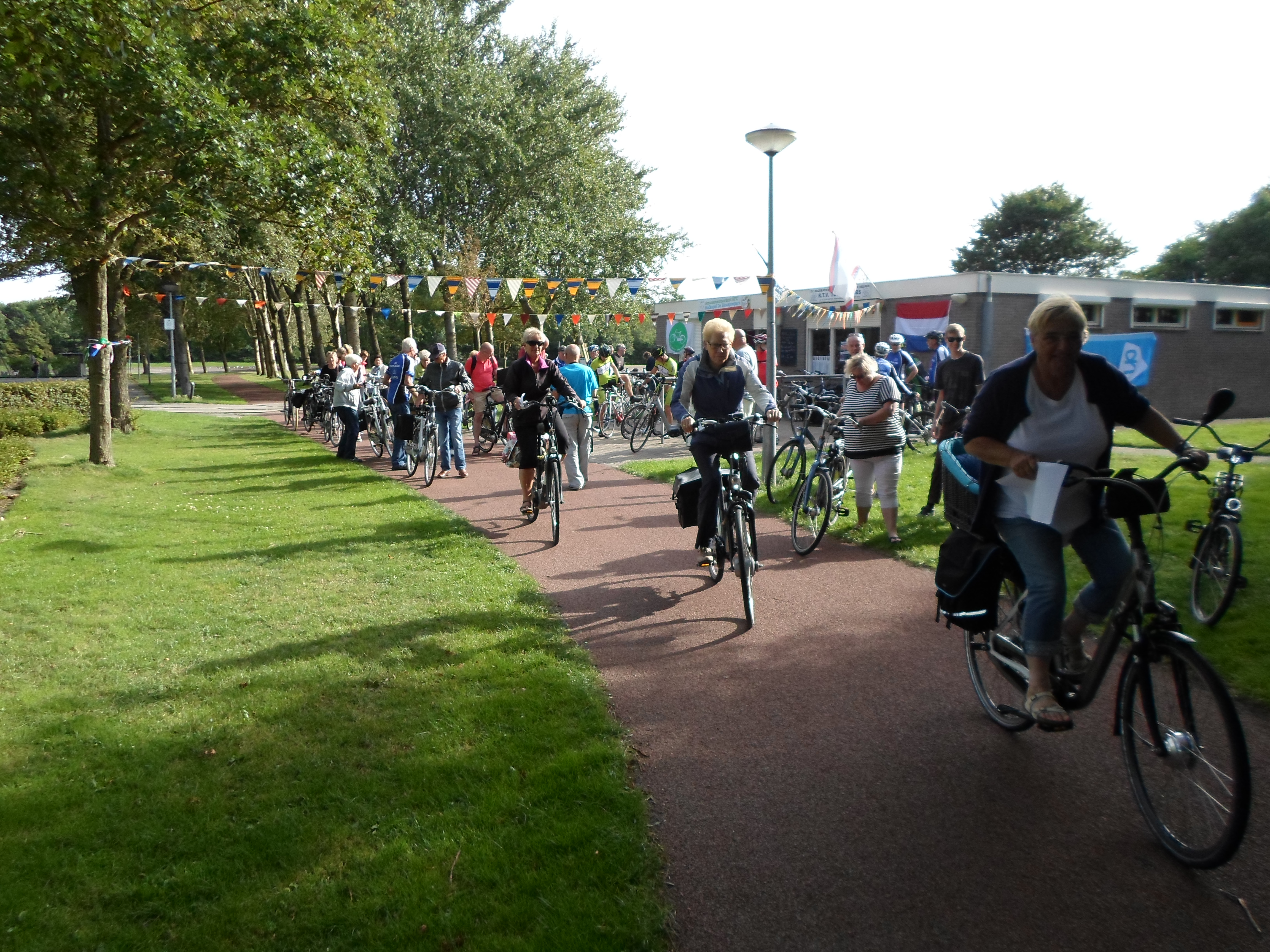De Helderse Avond Fiets Vierdaagse start dagelijks vanuit Quelderduyn. (Foto: aangeleverd)