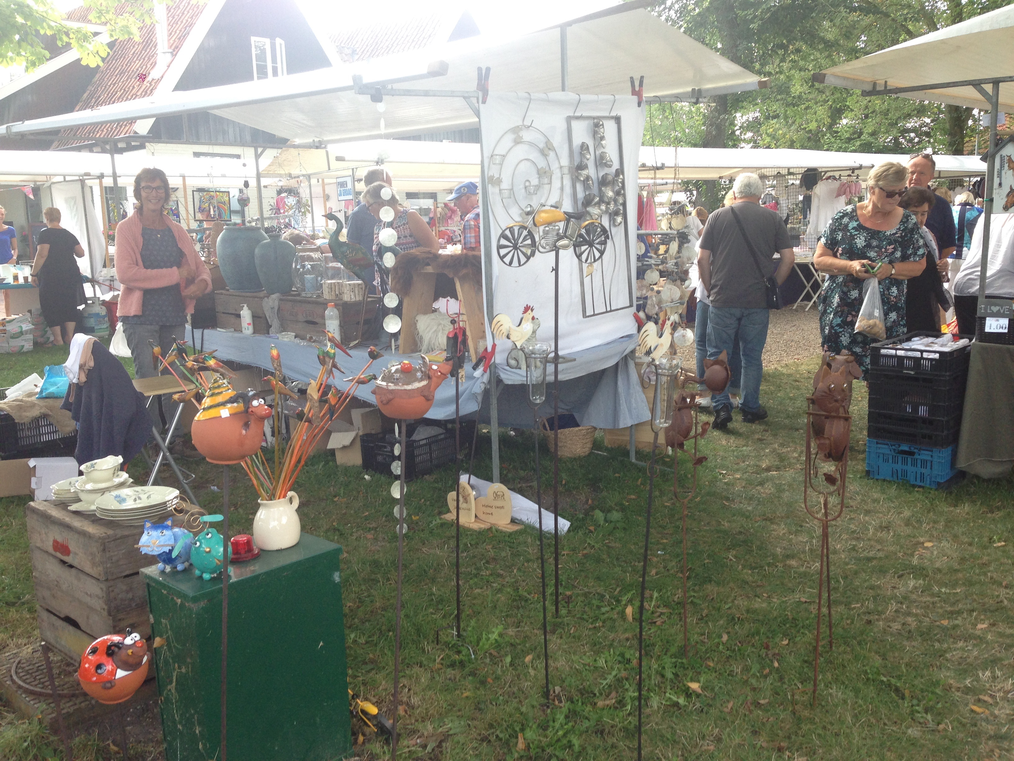 Breng een bezoekje aan de zomermarkt. (Foto: aangeleverd)