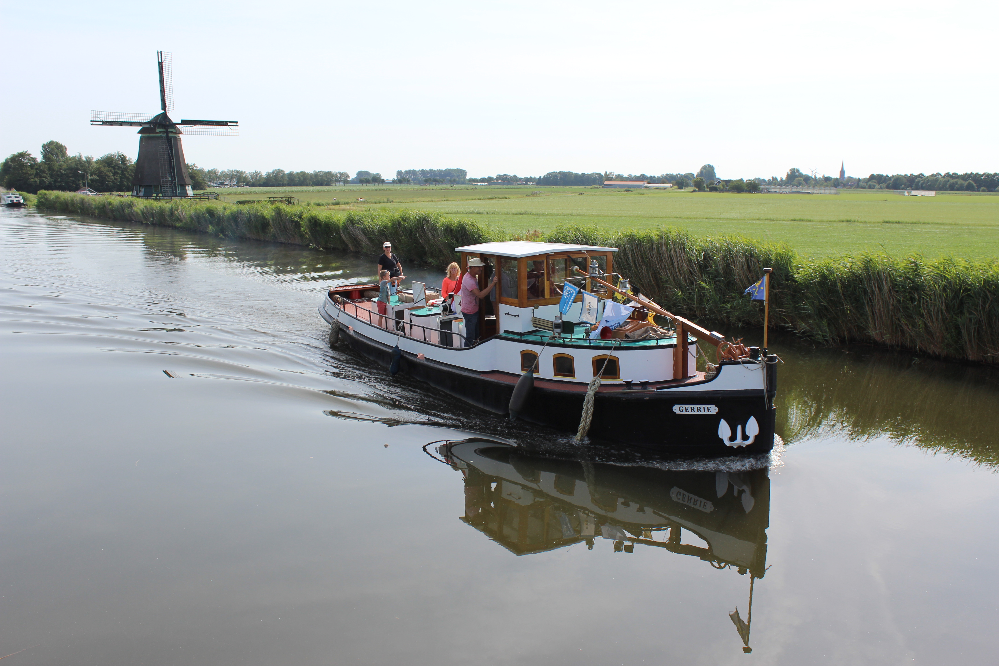 Wie met een bootje richting Rustenburg vaart, kan dit jaar ook onder de Wipbrug door. (Foto: Nancy Holderbeke)