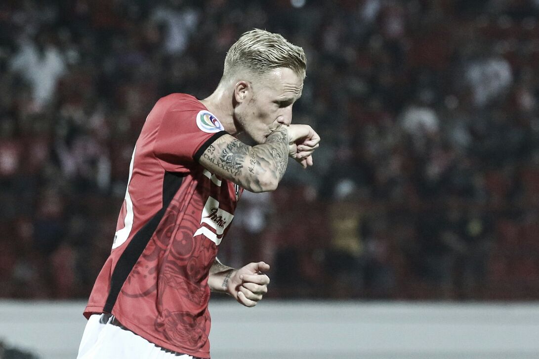 Nick van der Velden voetbalt alweer twee seizoenen voor Bali United: ‘’Als wij winnen worden we na afloop massaal toegezongen.’’ (foto FC Bali United)