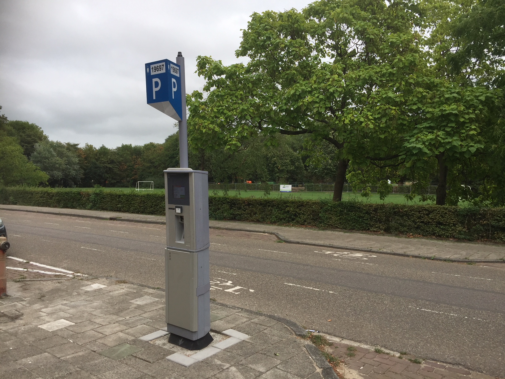 Niet iedereen is blij met de invoer van betaald parkeren in Noord. (Foto: Wendy Ruittemanz/RM)