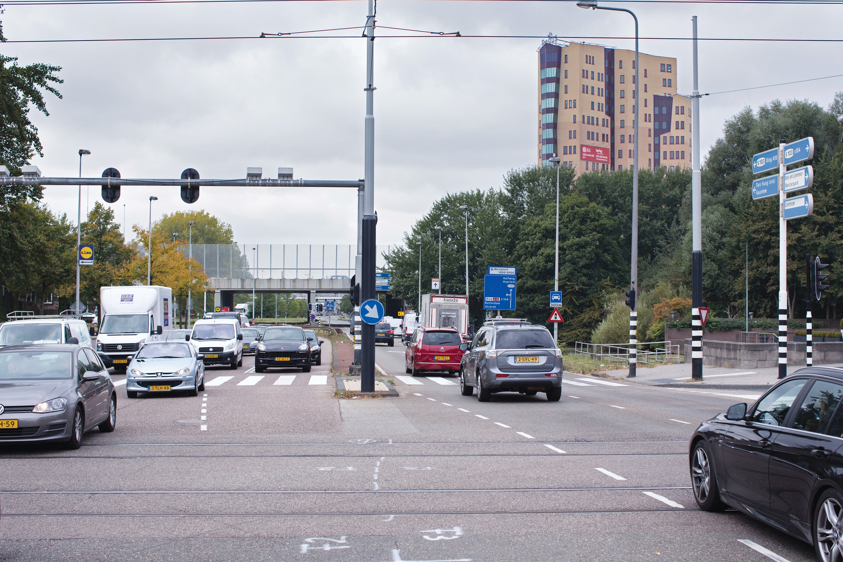 Haarlemmerweg ter hoogte van Admiraal de Ruijterweg. (Foto: aangeleverd)