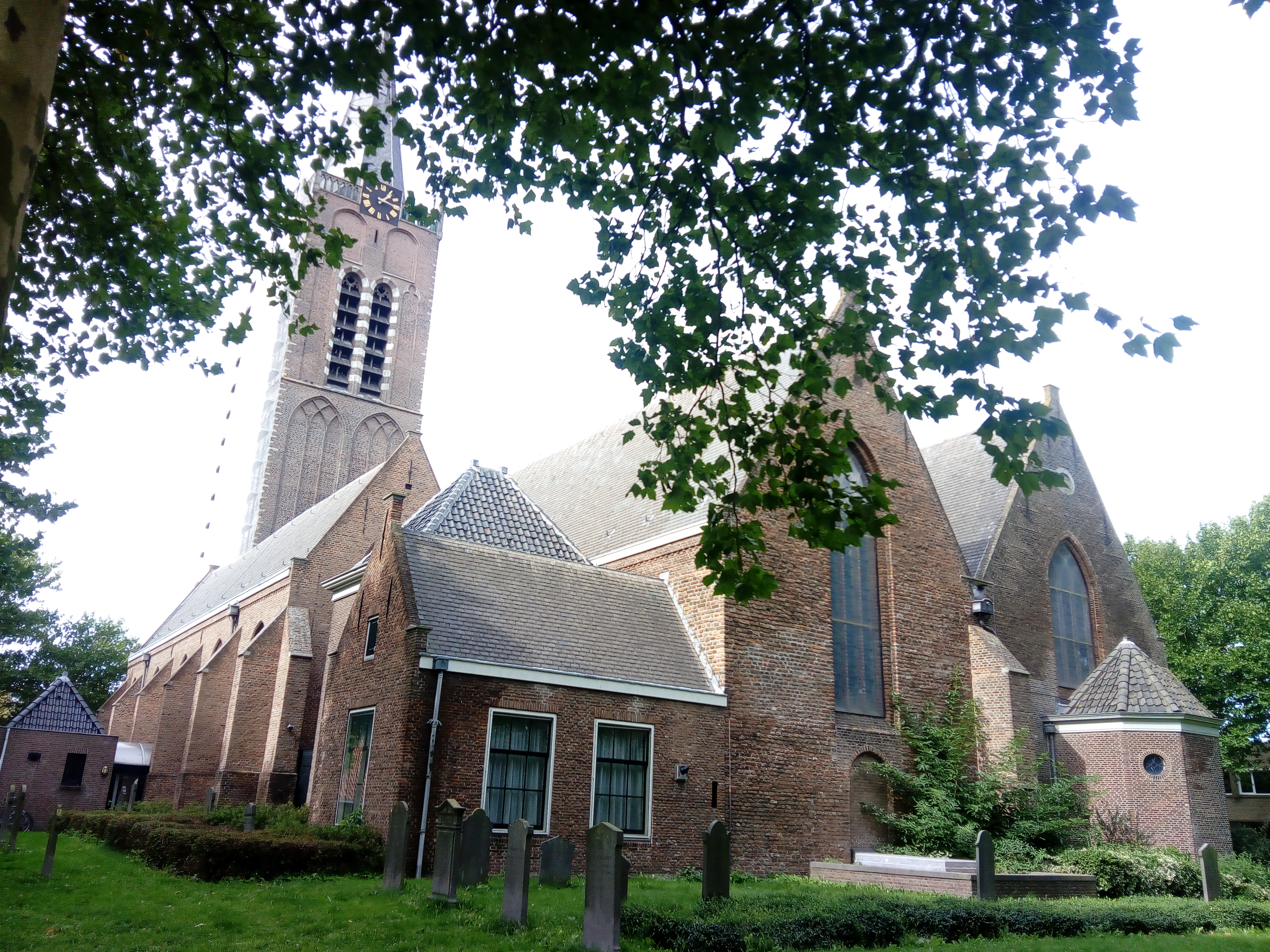 De Grote Kerk wordt al enkel jaren niet meer gebruikt voor het houden van kerkdiensten. (Foto: Bos Media Services)