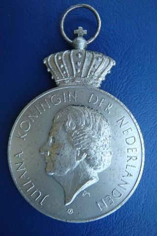 Wie weet waar de erepenning van Koningin Juliana is? (Foto: aangeleverd)