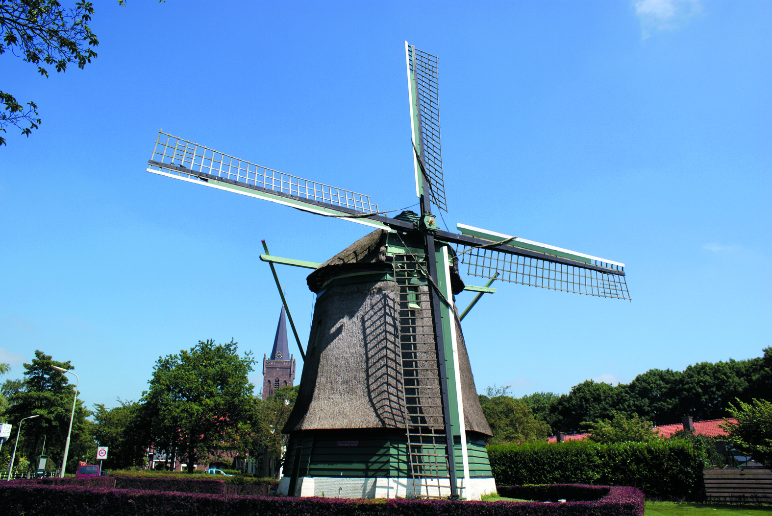 Wint molen de Lastdragerde Molenprijs van het jaar? Stemmen kan nog! (Foto: gemeente Opmeer)