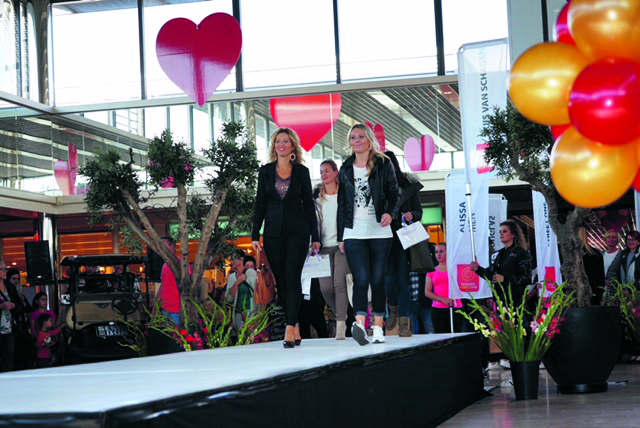 Tachtig modellen van dertig verschillende winkels uit Schagen tonen de nieuwste herfst- en wintercollecties. (Foto: aangeleverd)