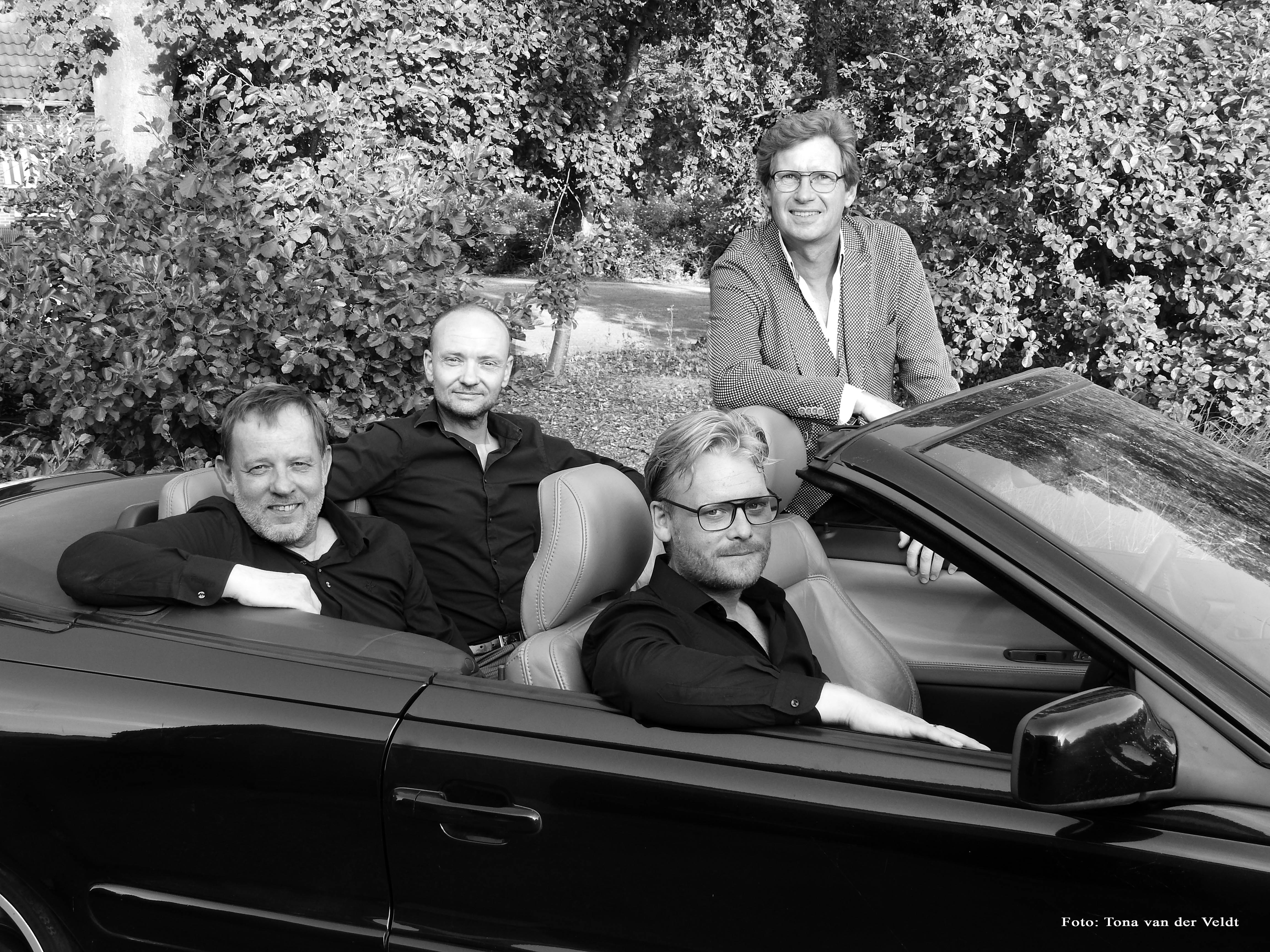 Arwin Kluft en zijn muzikanten treden 7 oktober op in Lambertschaag. (Foto: Tona van der Veldt)