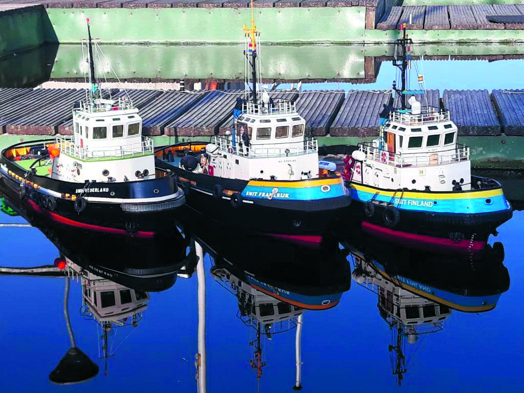 Enkele modelschepen van SMG IJmond. (Foto: Aangeleverd)