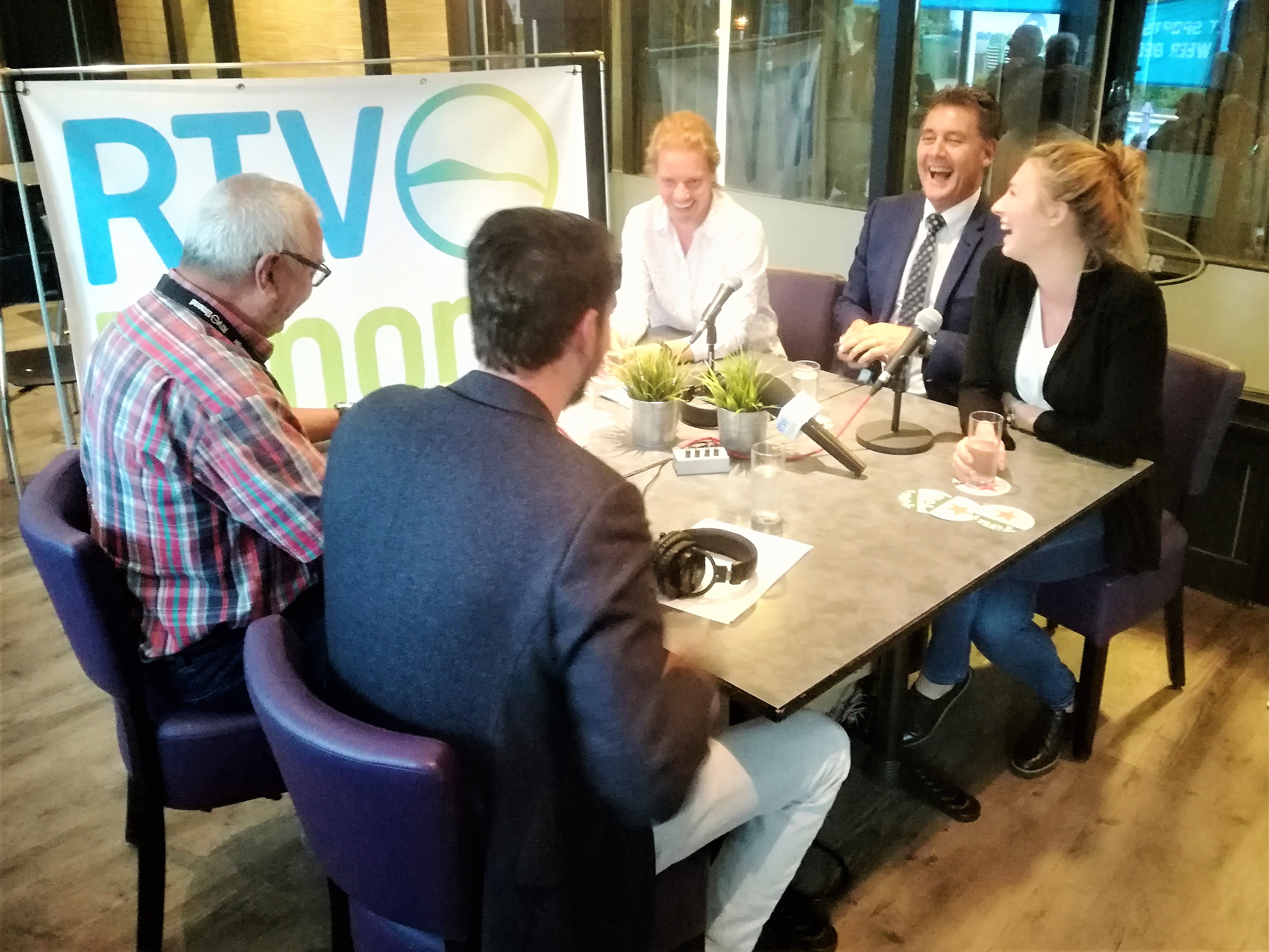Het eerste Sportcafé Heemskerk vond plaats in het horecagedeelte van sportcomplex De Waterakkers. (Foto: Team Sportservice Kennemerland)