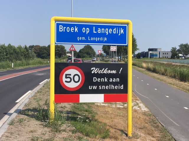 Langedijk...waar een klein dorp groot in is. (FotoJB/RM)