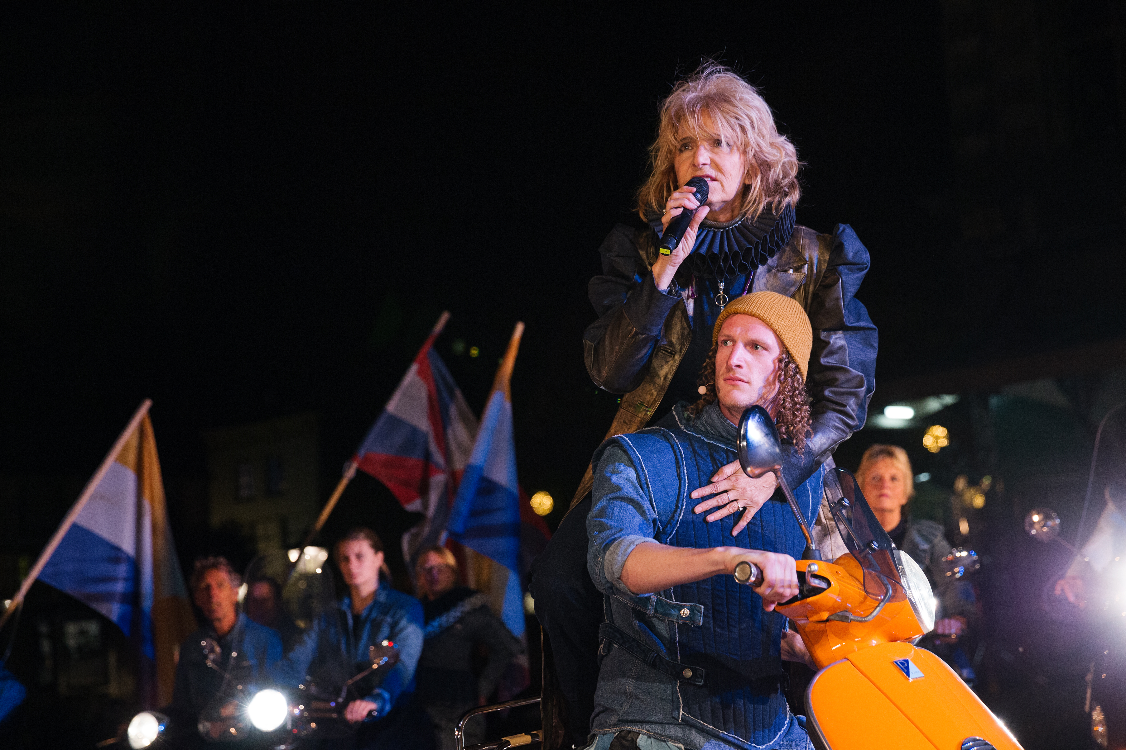 Theaterspektakel Victorie op het Waagplein. (Foto: Bowie Verschuuren)