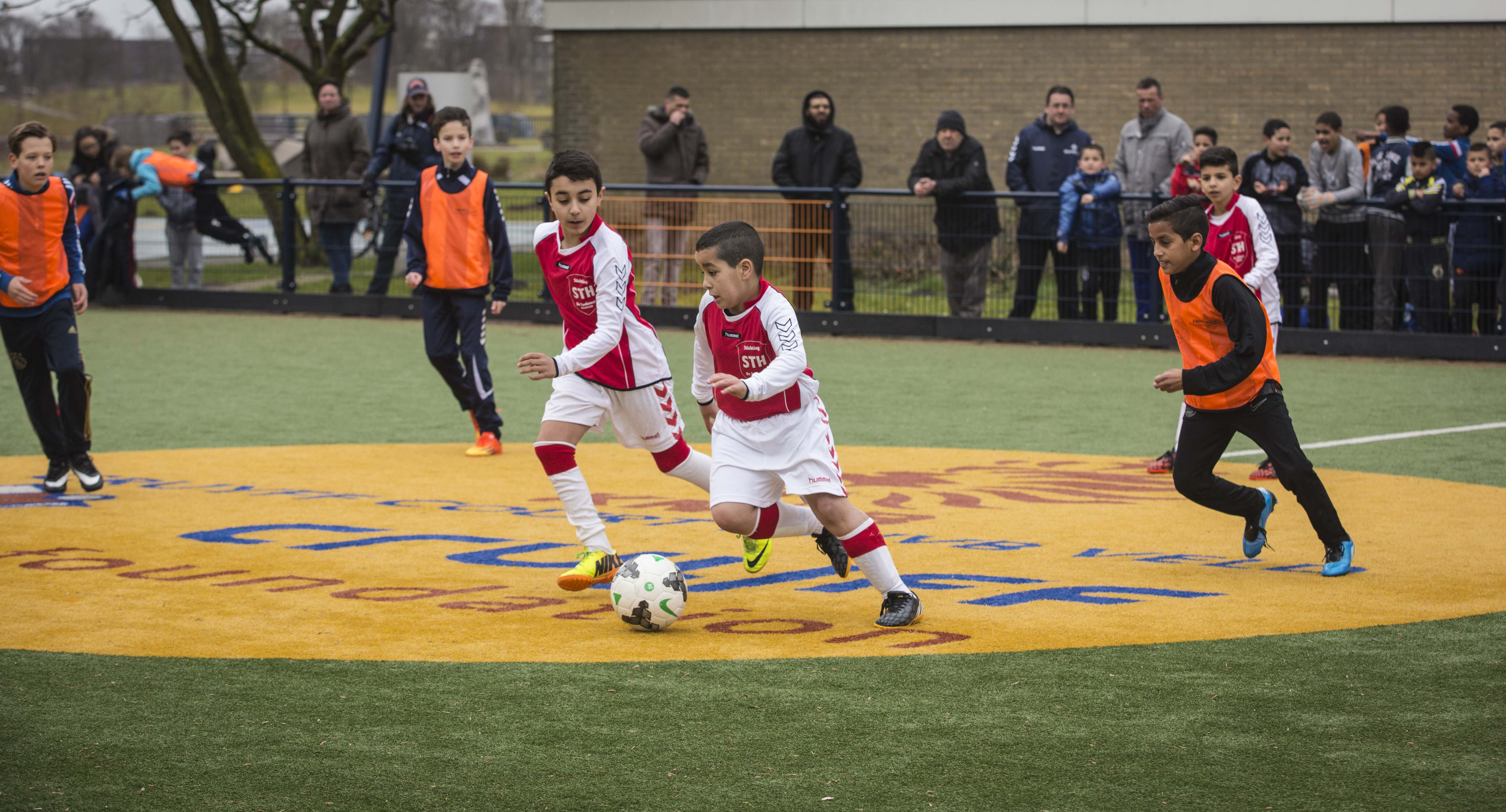 De jongens in actie tijdens de voorronde vorig jaar. (Foto: Renata Jansen)