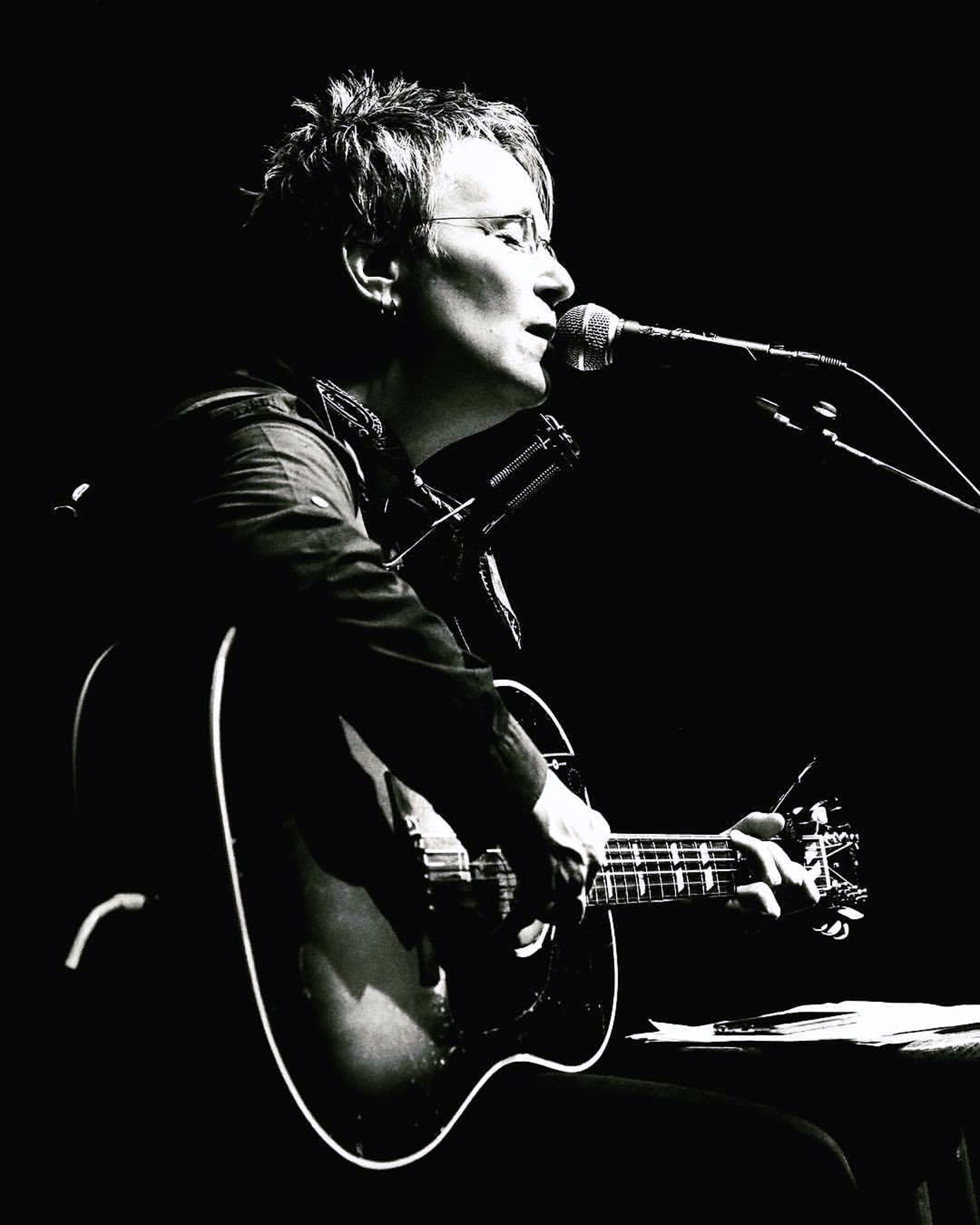 Mary Gauthier treedt op met Michele Gazich en Jaimee Harris. (Foto: aangeleverd)