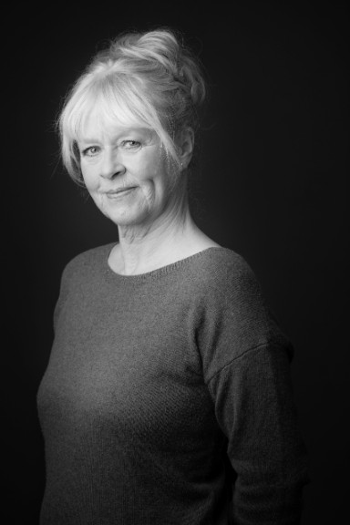 Schrijver Annegreet van Bergen. (FOTO: JELMER DE HAAS)