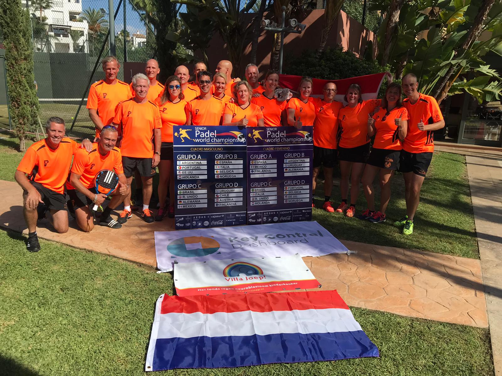De hele Nederlandse equipe, met helemaal links Jeroen Havinga. (Foto: aangeleverd)