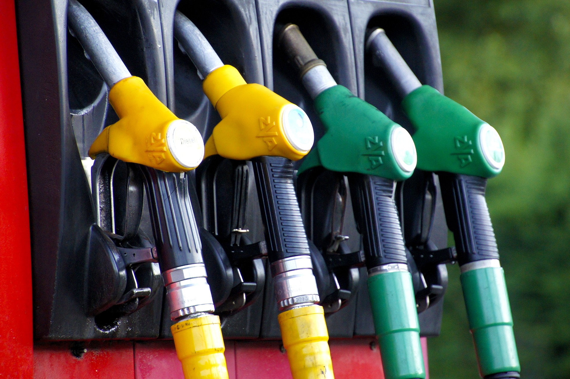 Mensen willen of alleen tanken of bediend worden met alle gemakken voorzien (Foto: Pixabay)