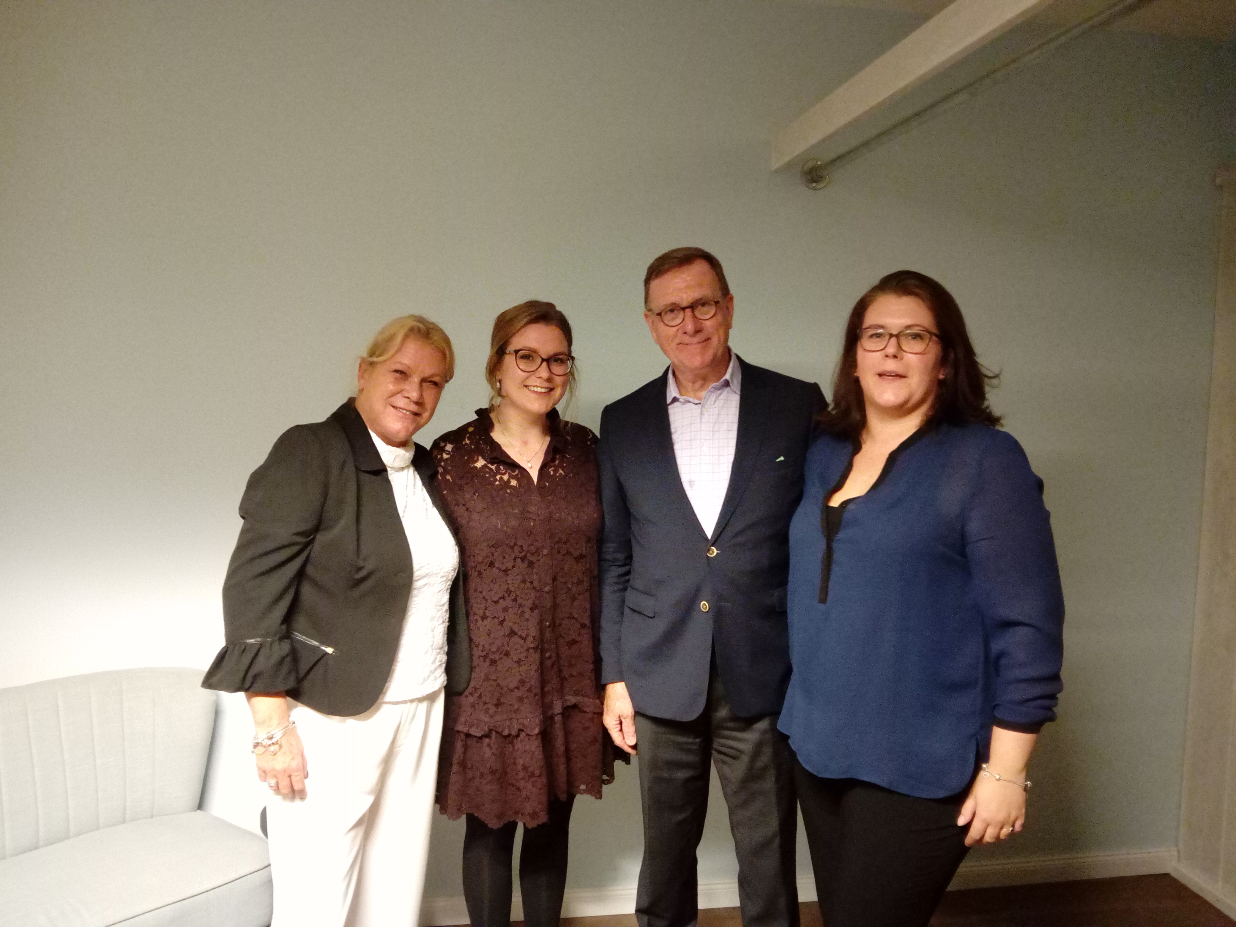 Manon Kellenaar, Ivy Walstock, Han van Leeuwen en Stephy Coret. (FOTO: BOS MEDIA SERVICES)