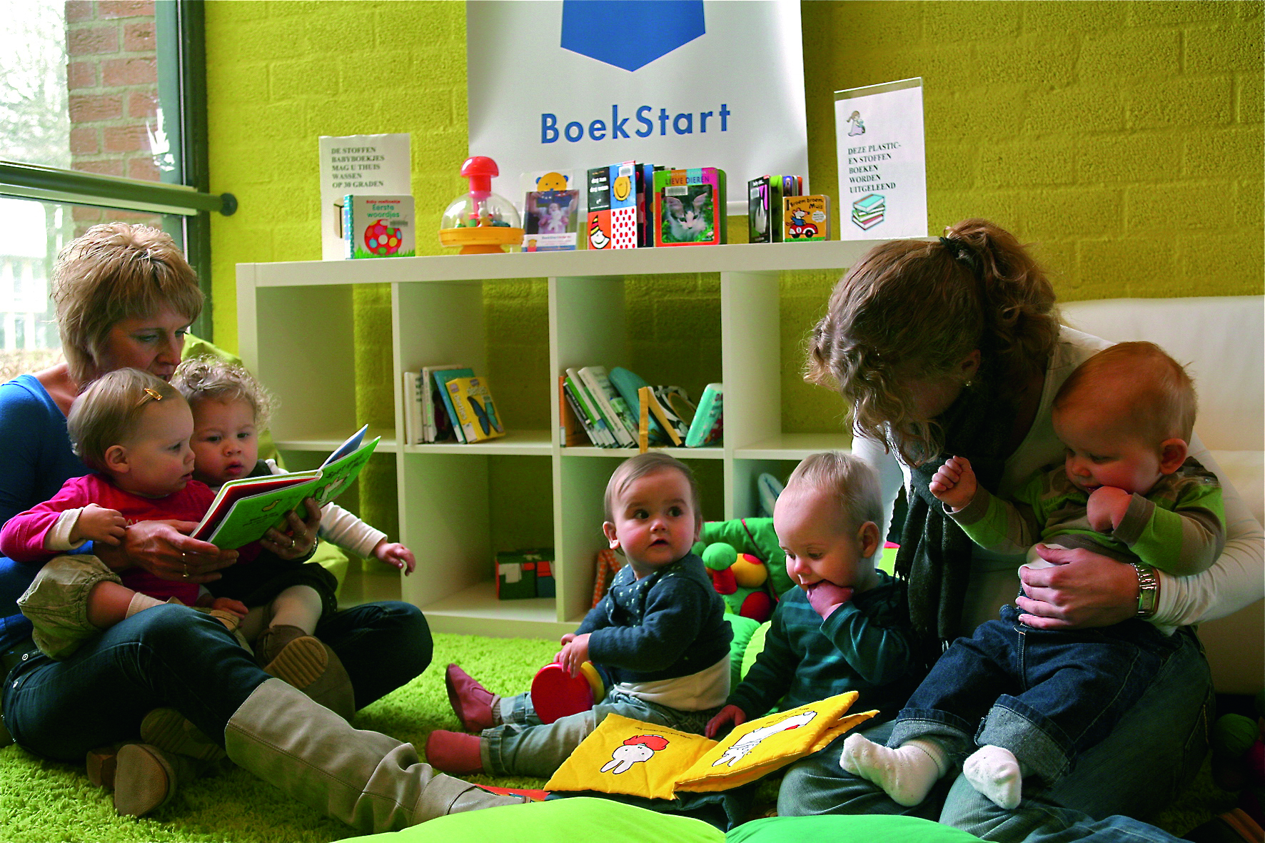 Voorlezen vanaf de babyleeftijd stimuleert de taalontwikkeling van kinderen en verhoogt de concentratie. (Foto: aangeleverd)