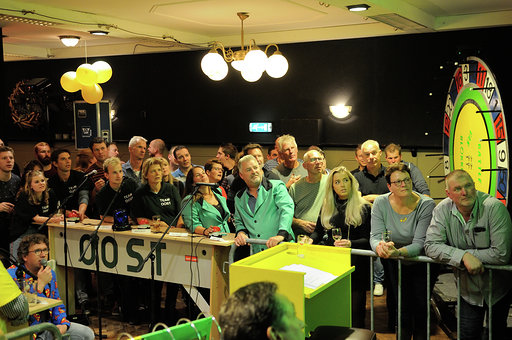 Gespannen gezichten tijdens de battle. (Foto: aangeleverd)