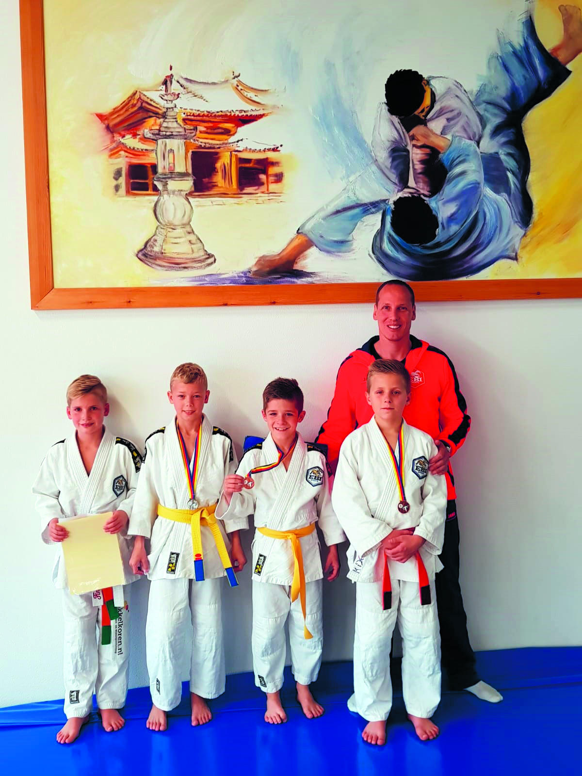 Vier judoka's EBI-Sports op het podium. (Foto: aangeleverd)