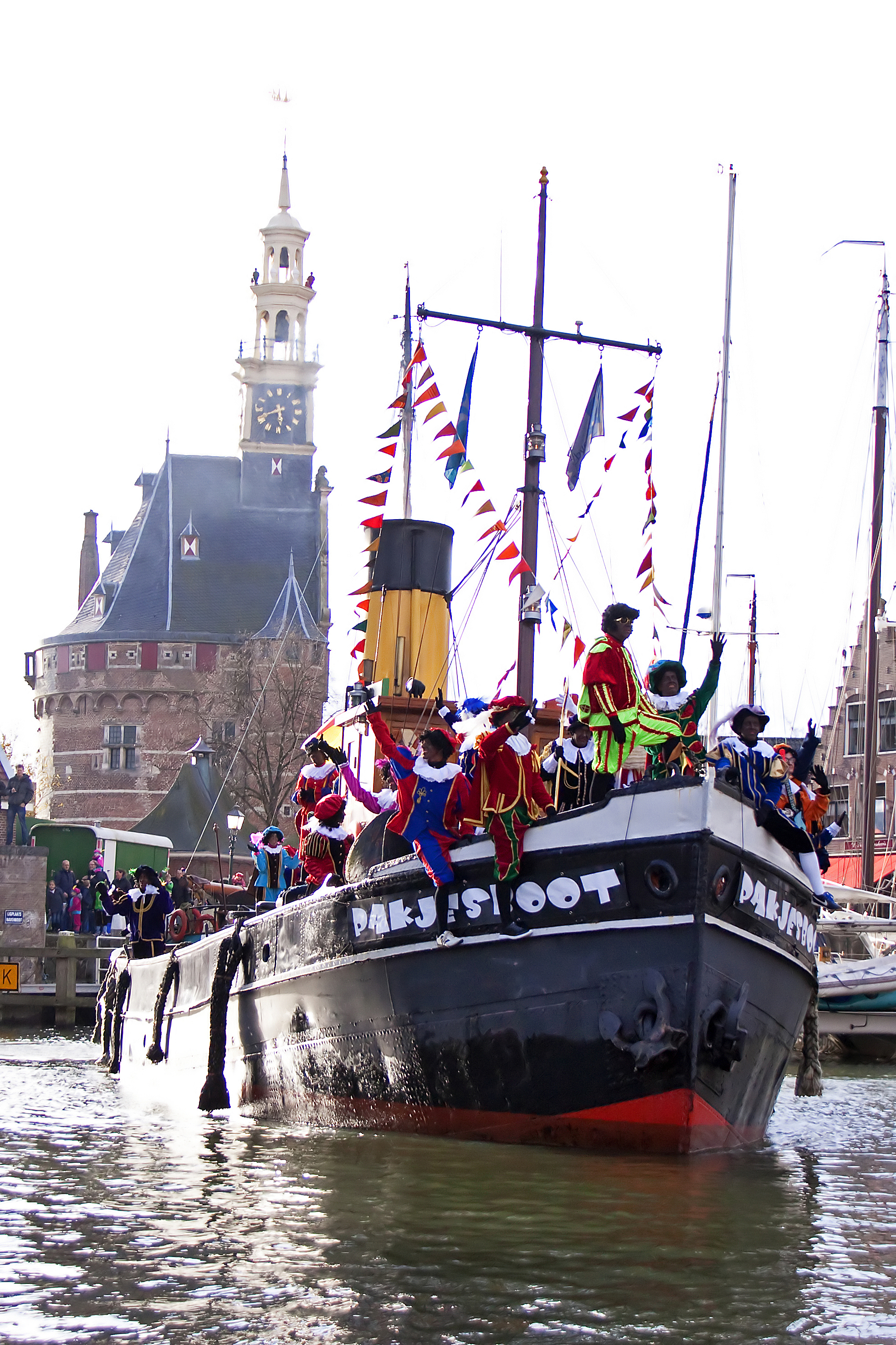 De stoomboot van Sint Nicolaas meert 17 november af in de Hoornse haven. (Foto: aangeleverd)