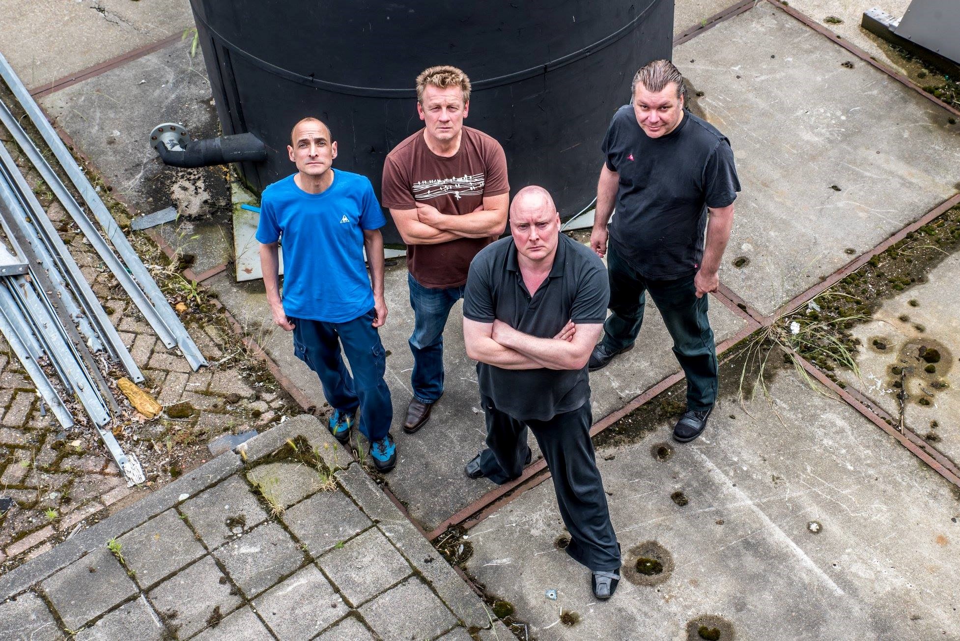 Chielie met de bandleden van Zat. (Foto: Peth Fotografie/PR)