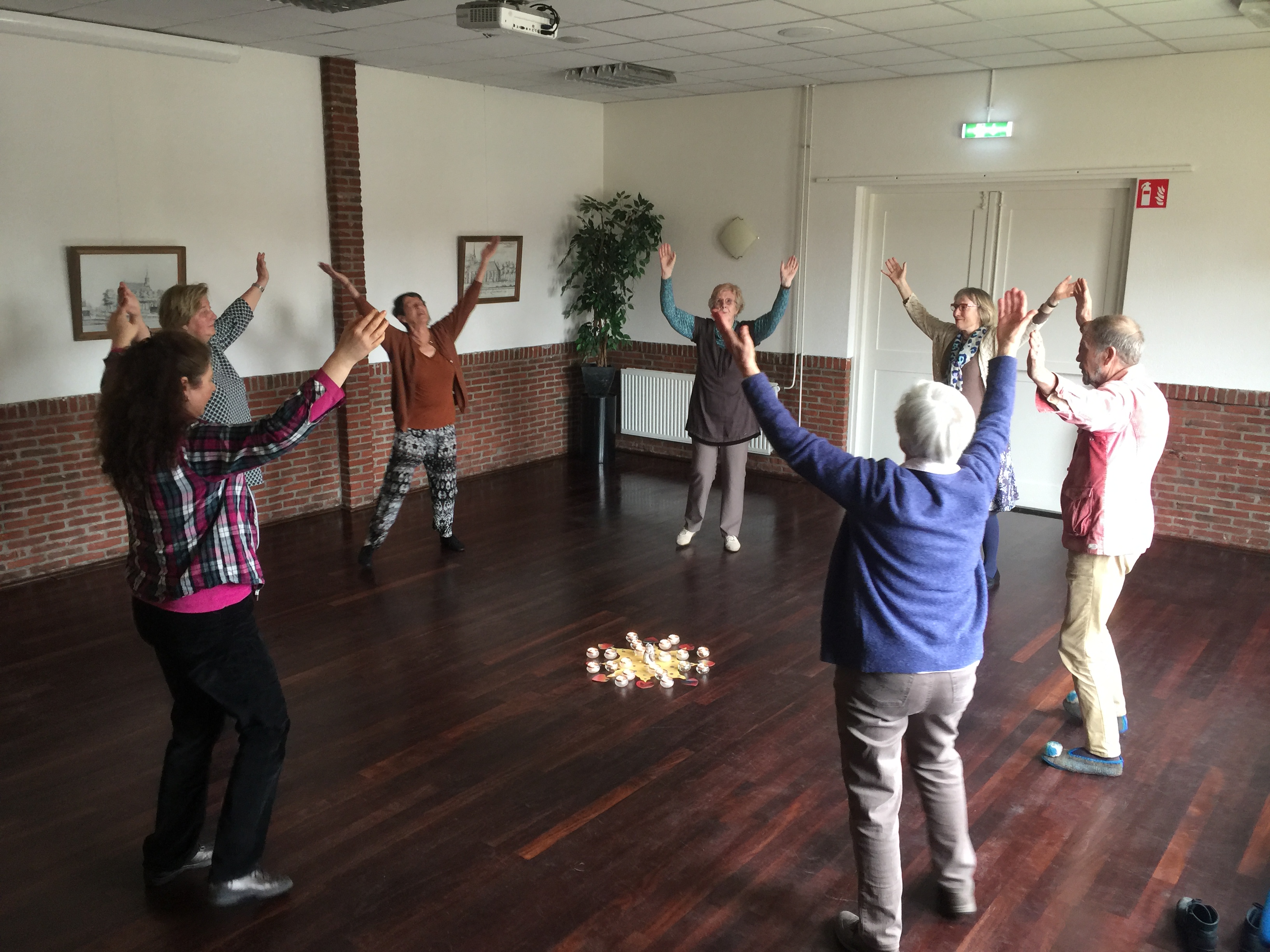 Meditatieve dans in Het Kruispunt