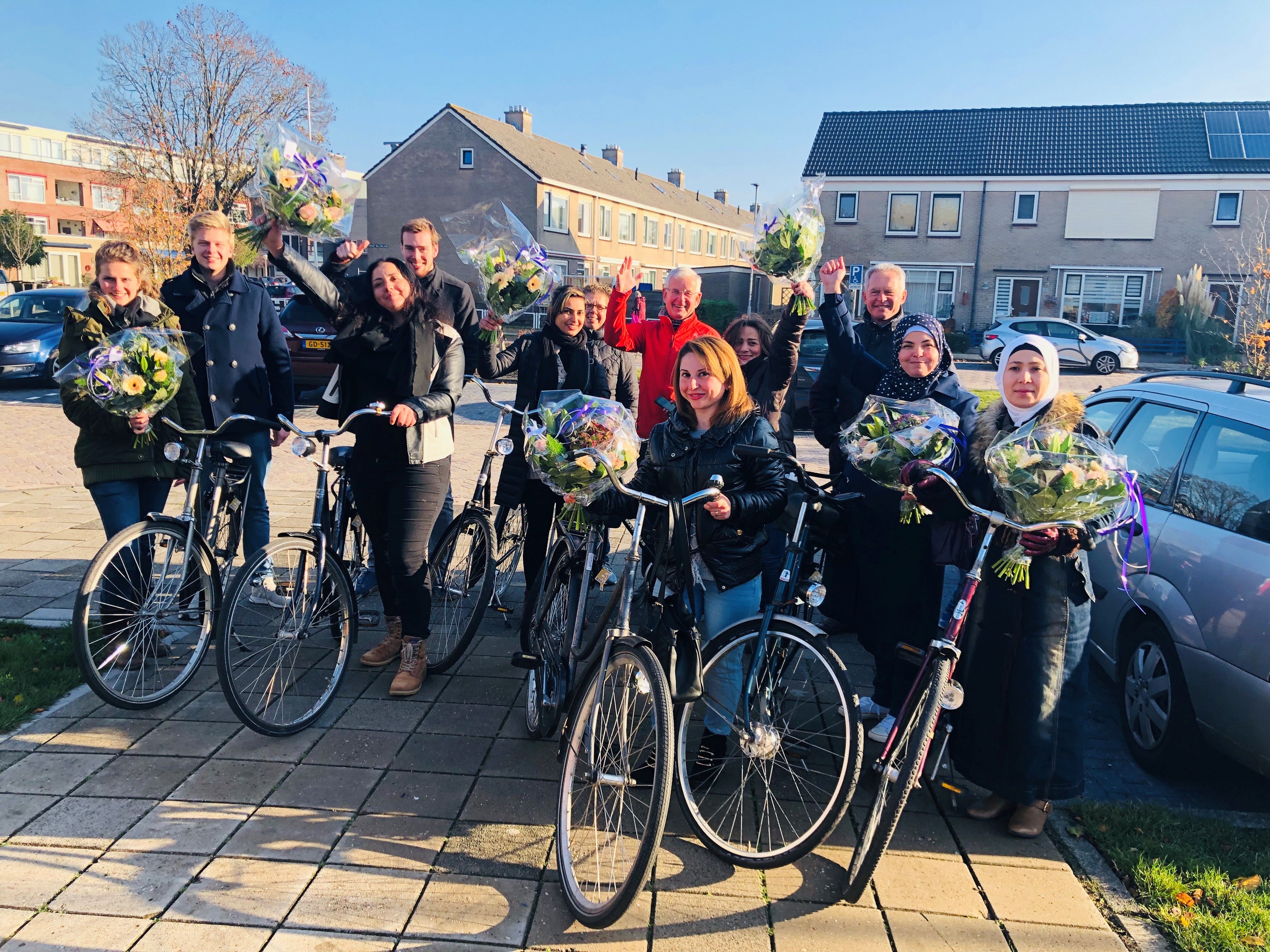 De deelnemers van de fietscursus kregen een fiets cadeau. (Foto: aangeleverd)