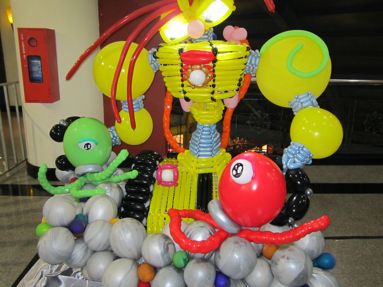 Bouw mee aan het ballonnenhuis