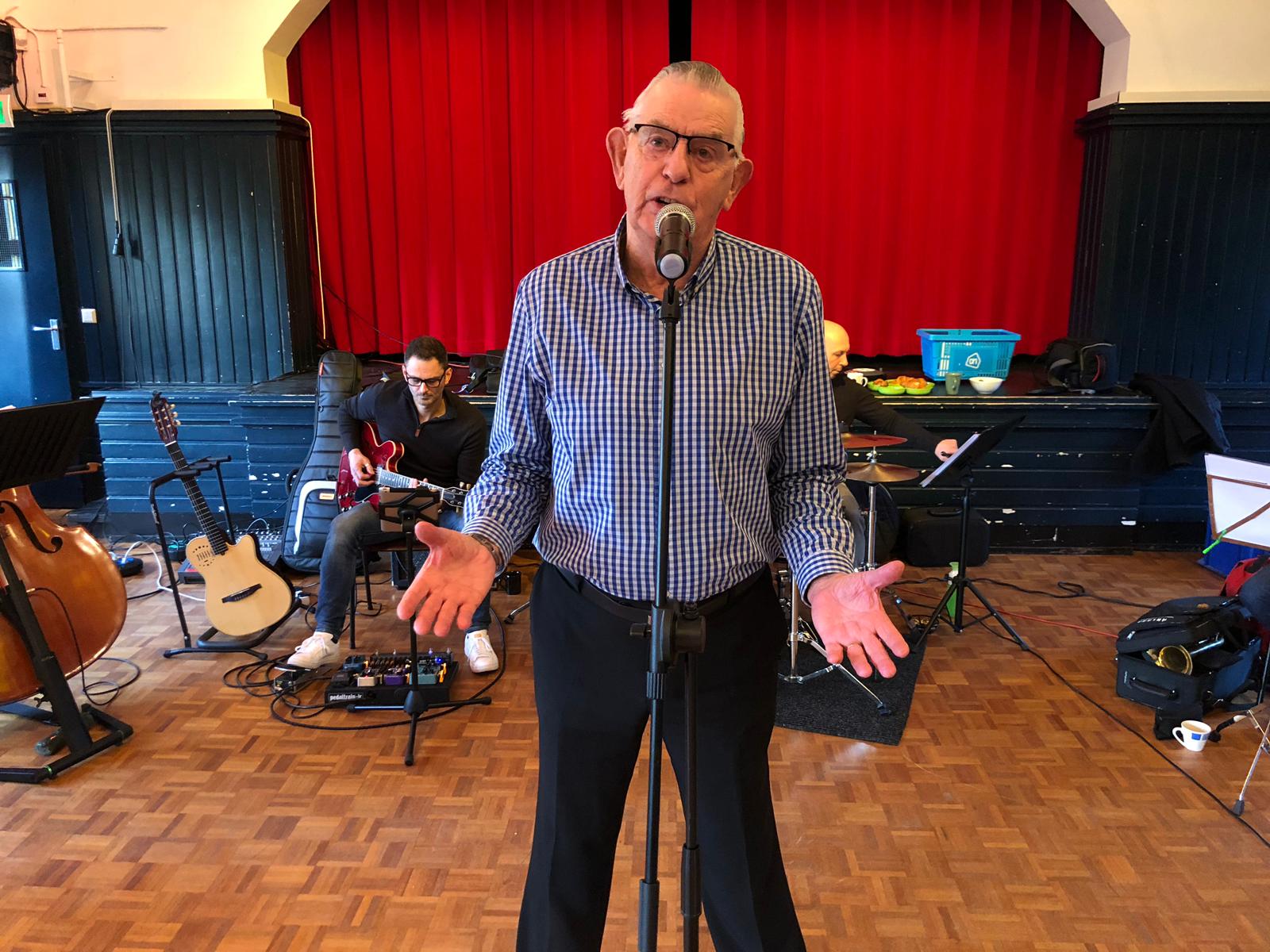 Peter de Graaf tijdens een van de repetities. (Foto: Willemijn Ploem)